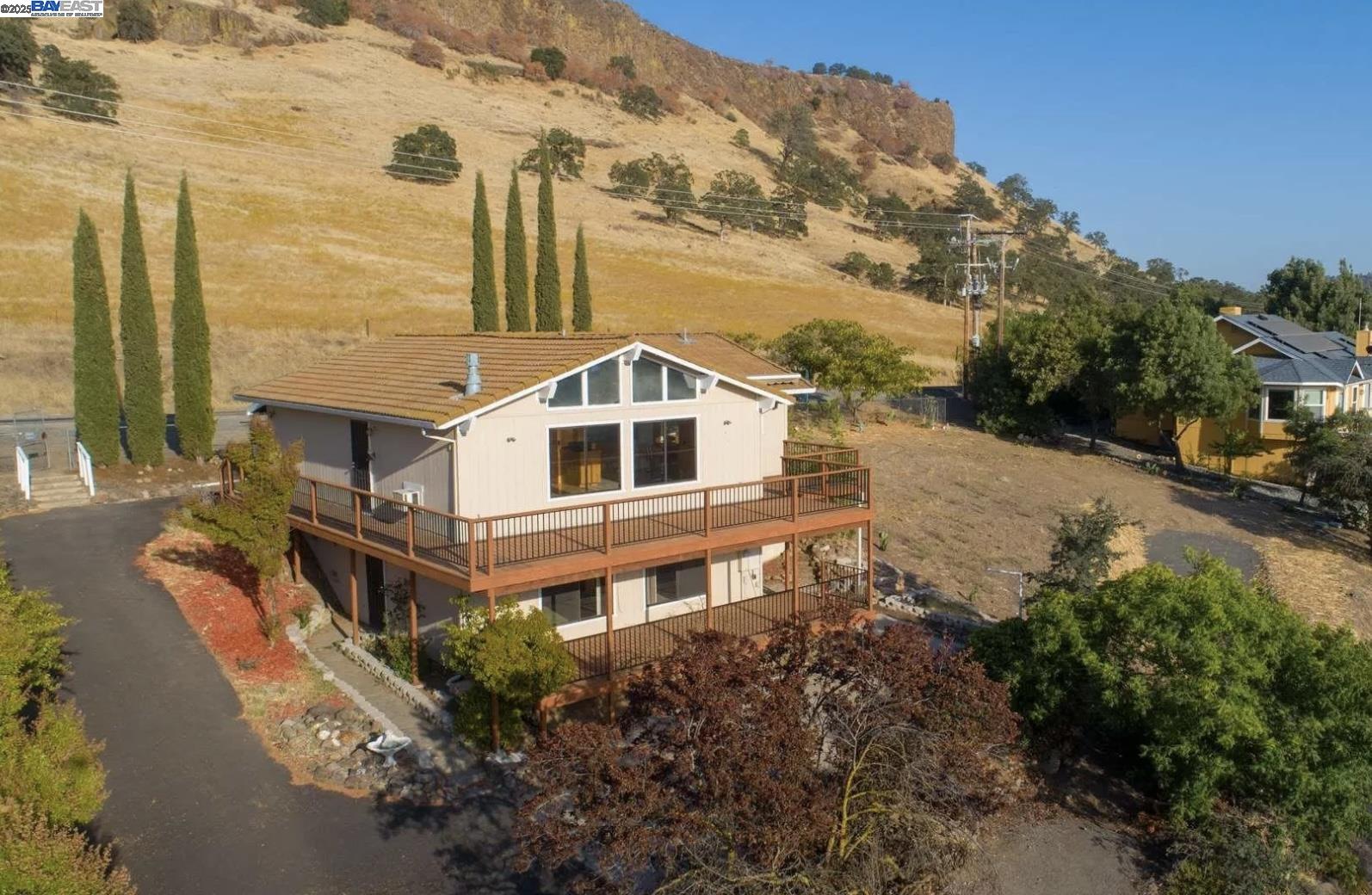 Detail Gallery Image 4 of 39 For 591 Poker Flat, Copperopolis,  CA 95228-9620 - 3 Beds | 2/1 Baths