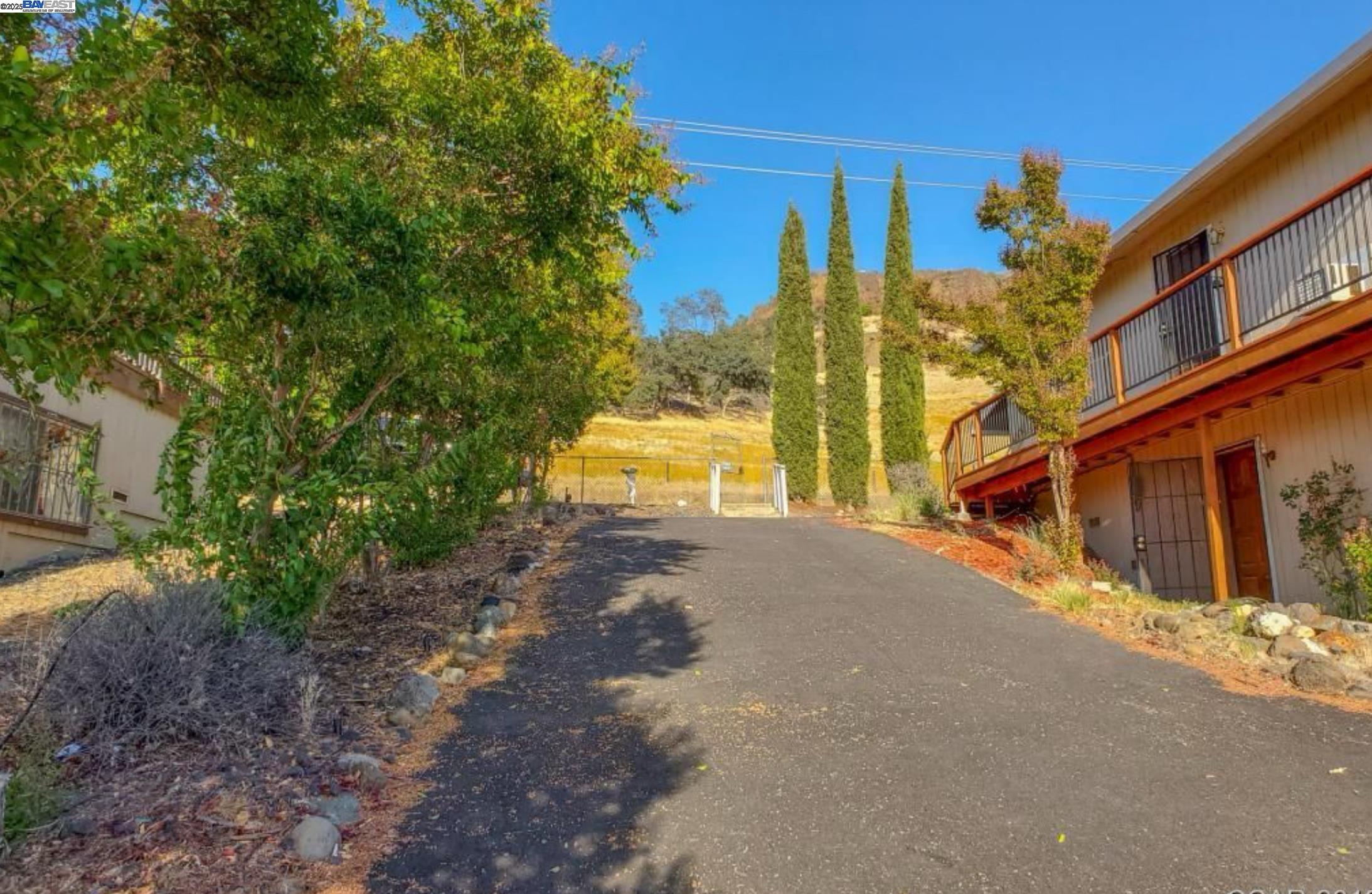 Detail Gallery Image 6 of 39 For 591 Poker Flat, Copperopolis,  CA 95228-9620 - 3 Beds | 2/1 Baths
