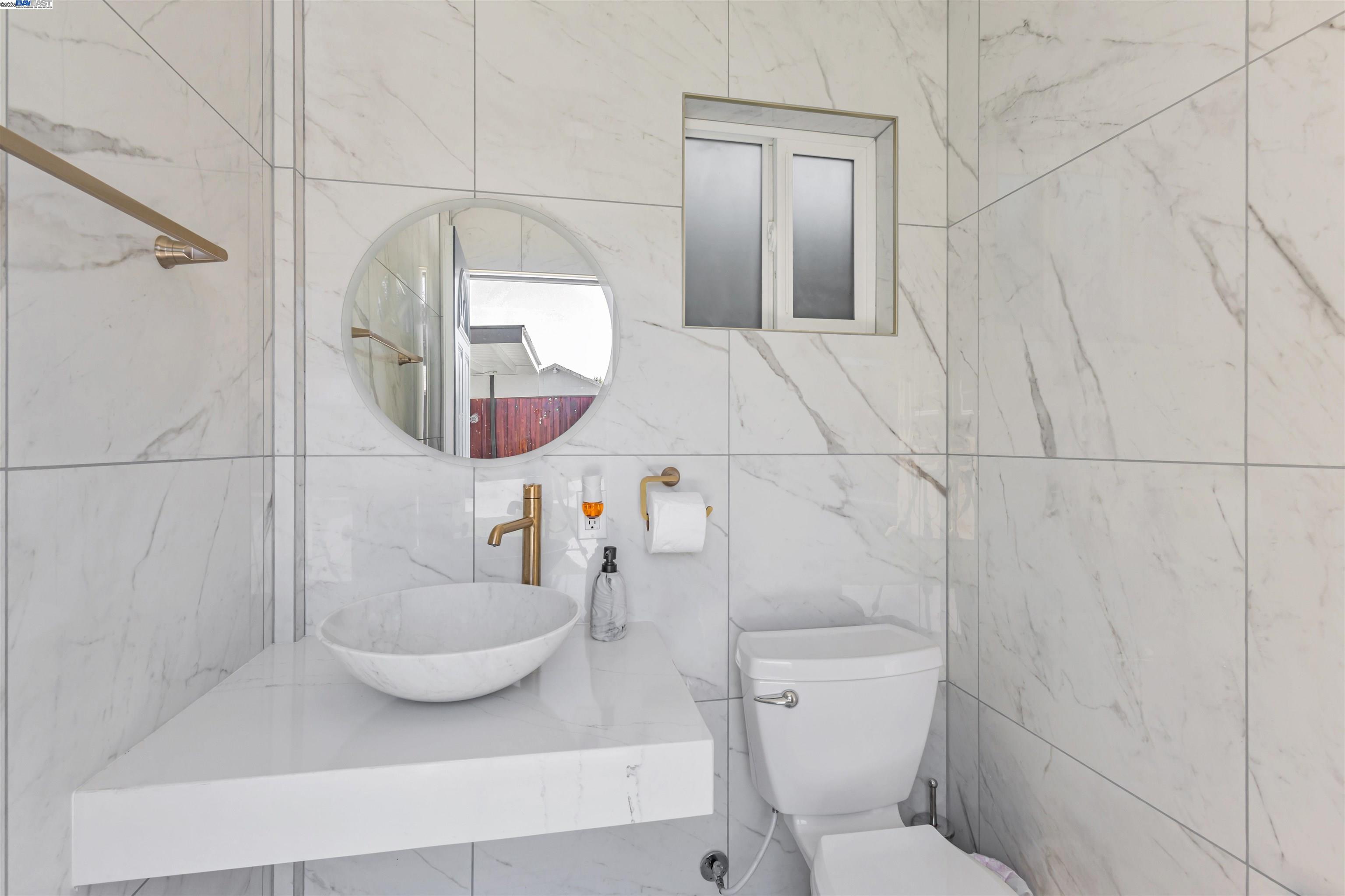 Detail Gallery Image 26 of 49 For 1652 141st Ave, San Leandro,  CA 94578 - 3 Beds | 2 Baths