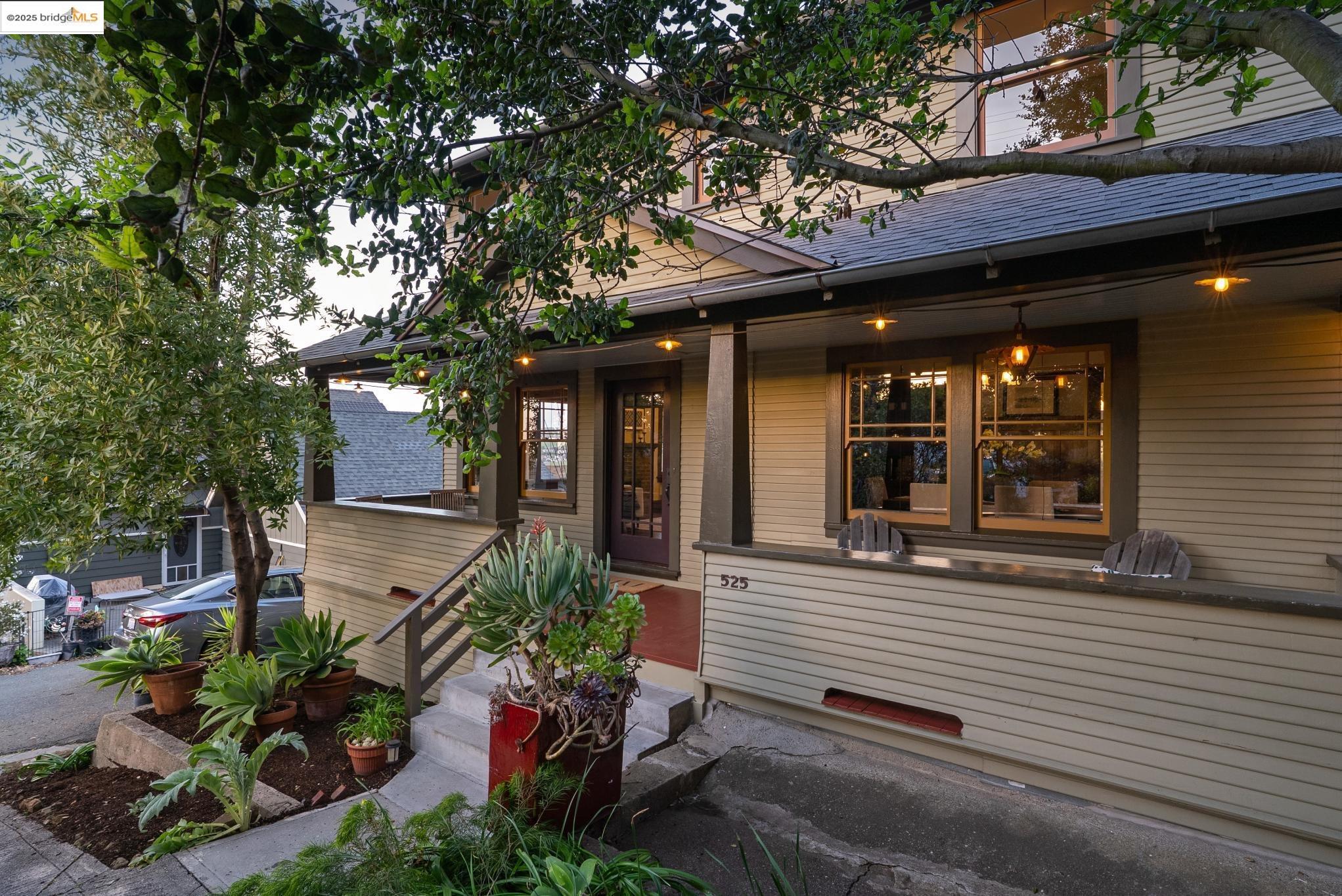 Detail Gallery Image 2 of 60 For 525 Jackson St, Crockett,  CA 94525 - 4 Beds | 1/1 Baths