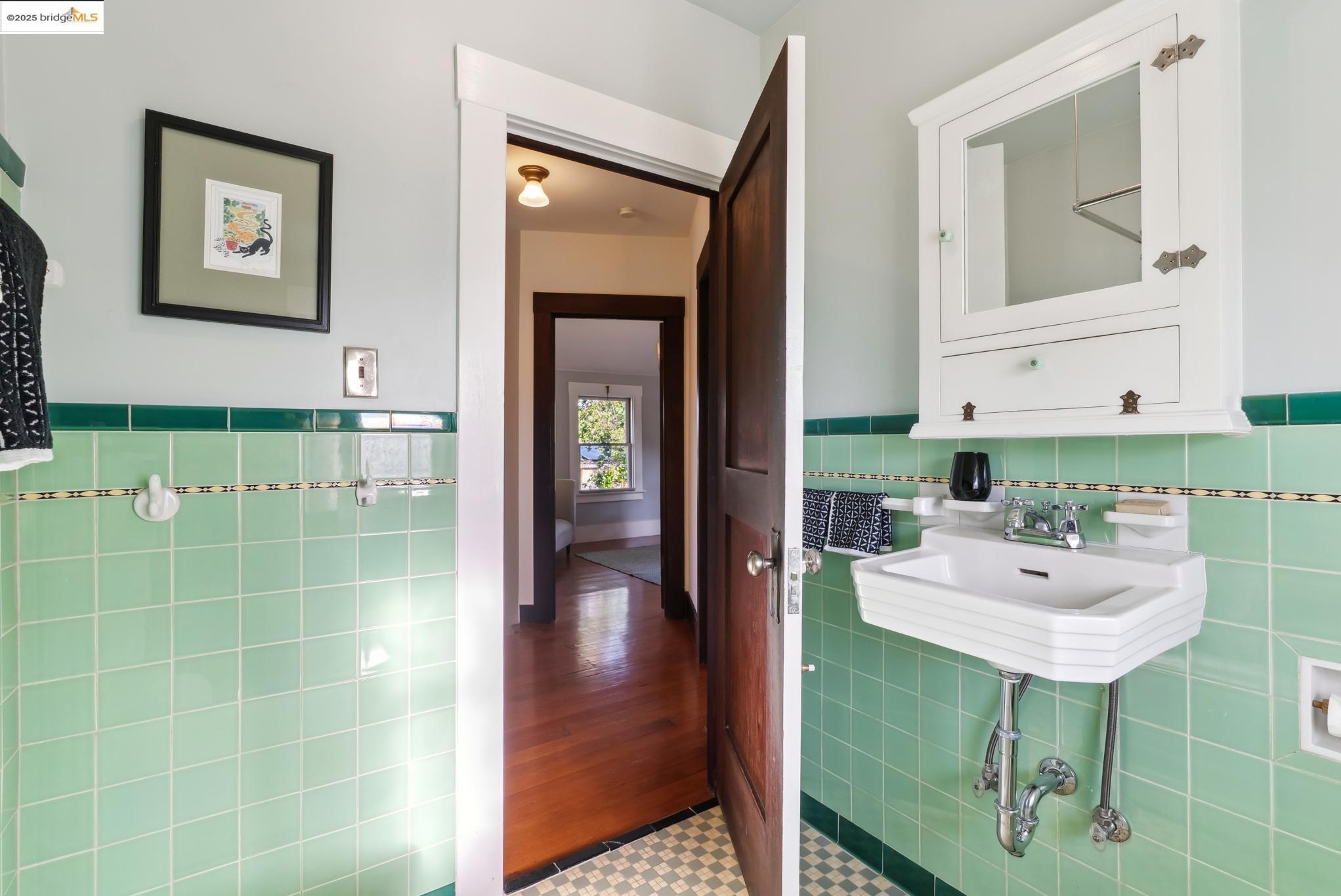 Detail Gallery Image 36 of 60 For 525 Jackson St, Crockett,  CA 94525 - 4 Beds | 1/1 Baths