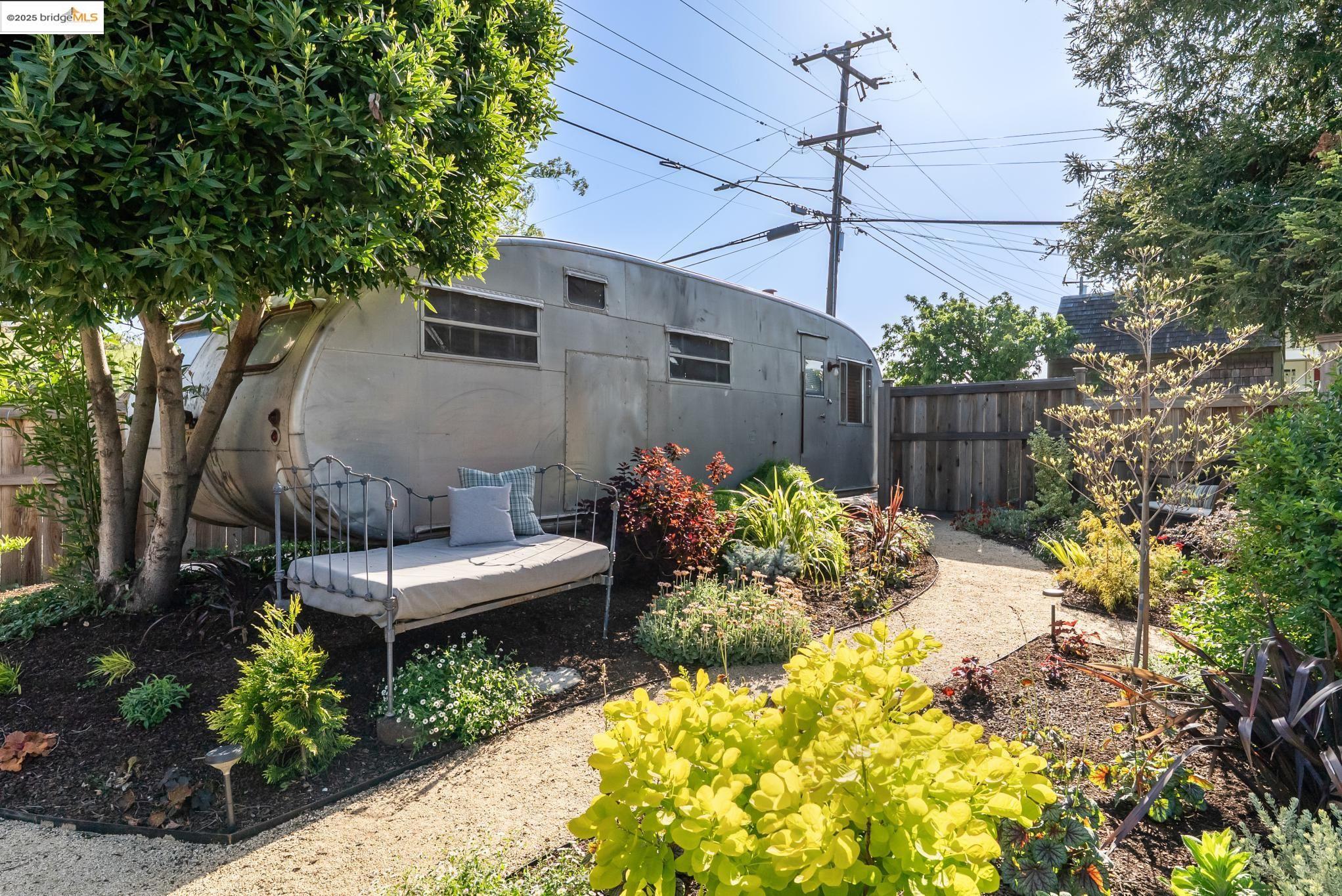 Detail Gallery Image 50 of 60 For 525 Jackson St, Crockett,  CA 94525 - 4 Beds | 1/1 Baths