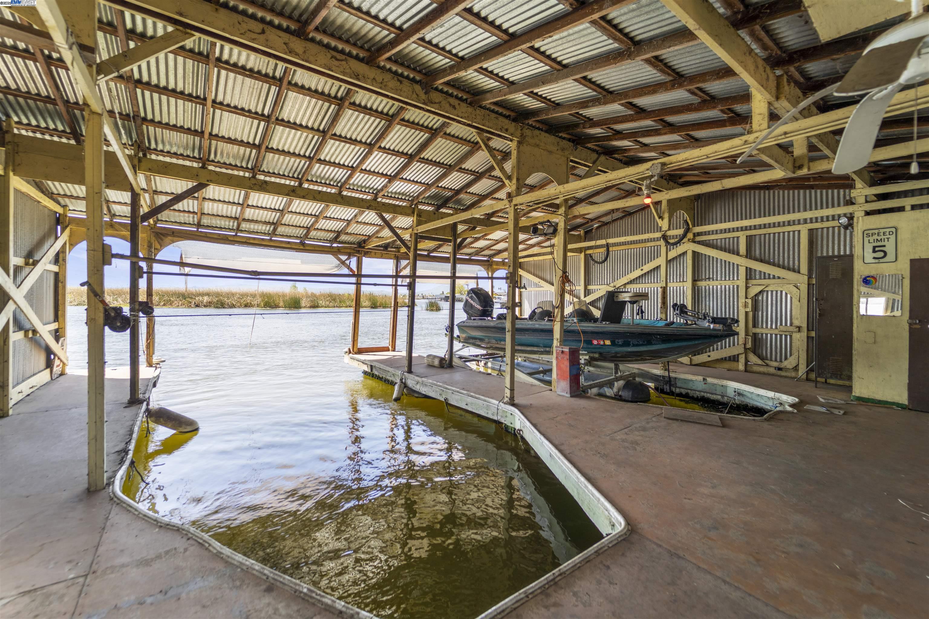Detail Gallery Image 13 of 58 For 4200 Windsweep Rd, Bethel Island,  CA 94511 - 5 Beds | 2 Baths