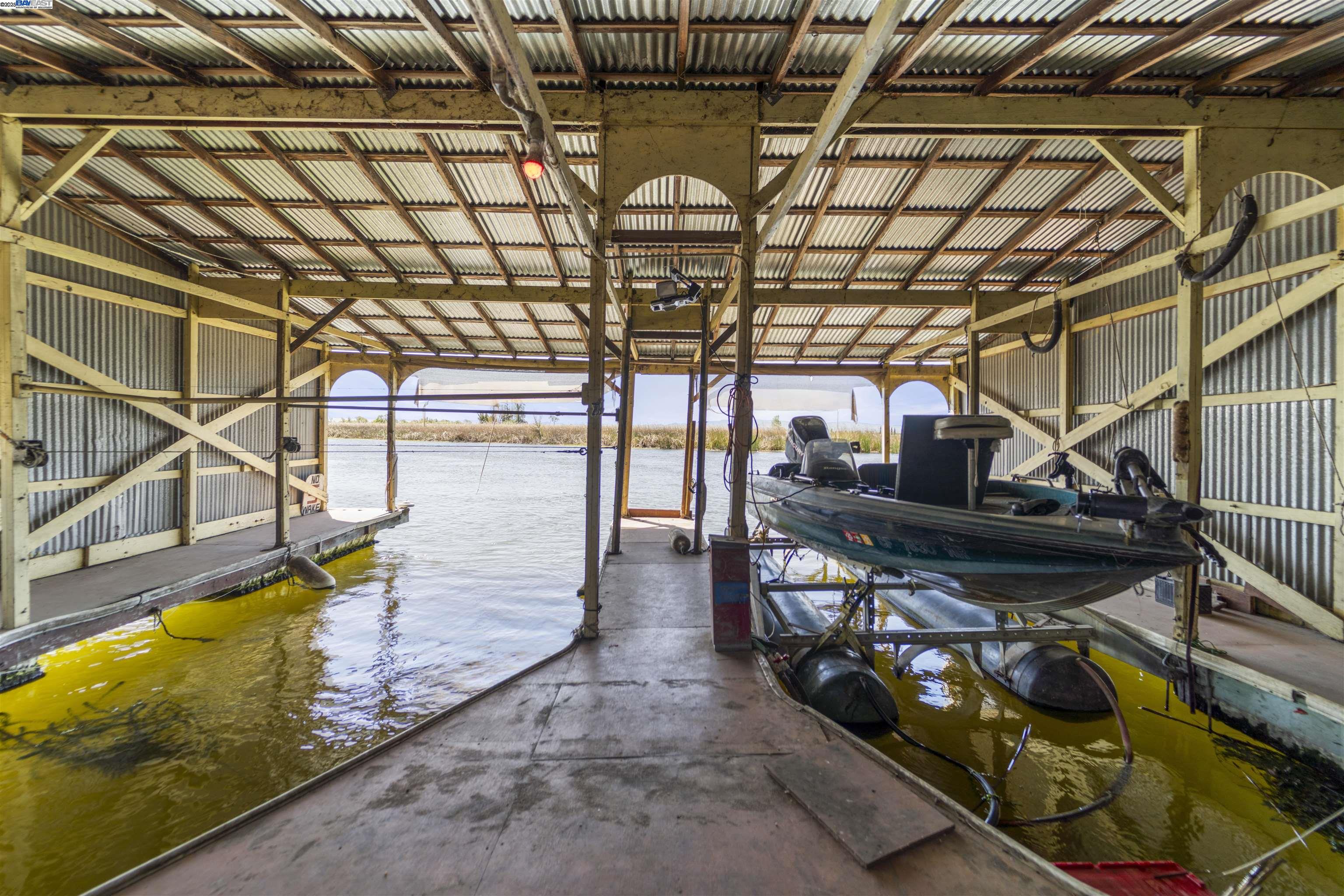 Detail Gallery Image 14 of 58 For 4200 Windsweep Rd, Bethel Island,  CA 94511 - 5 Beds | 2 Baths