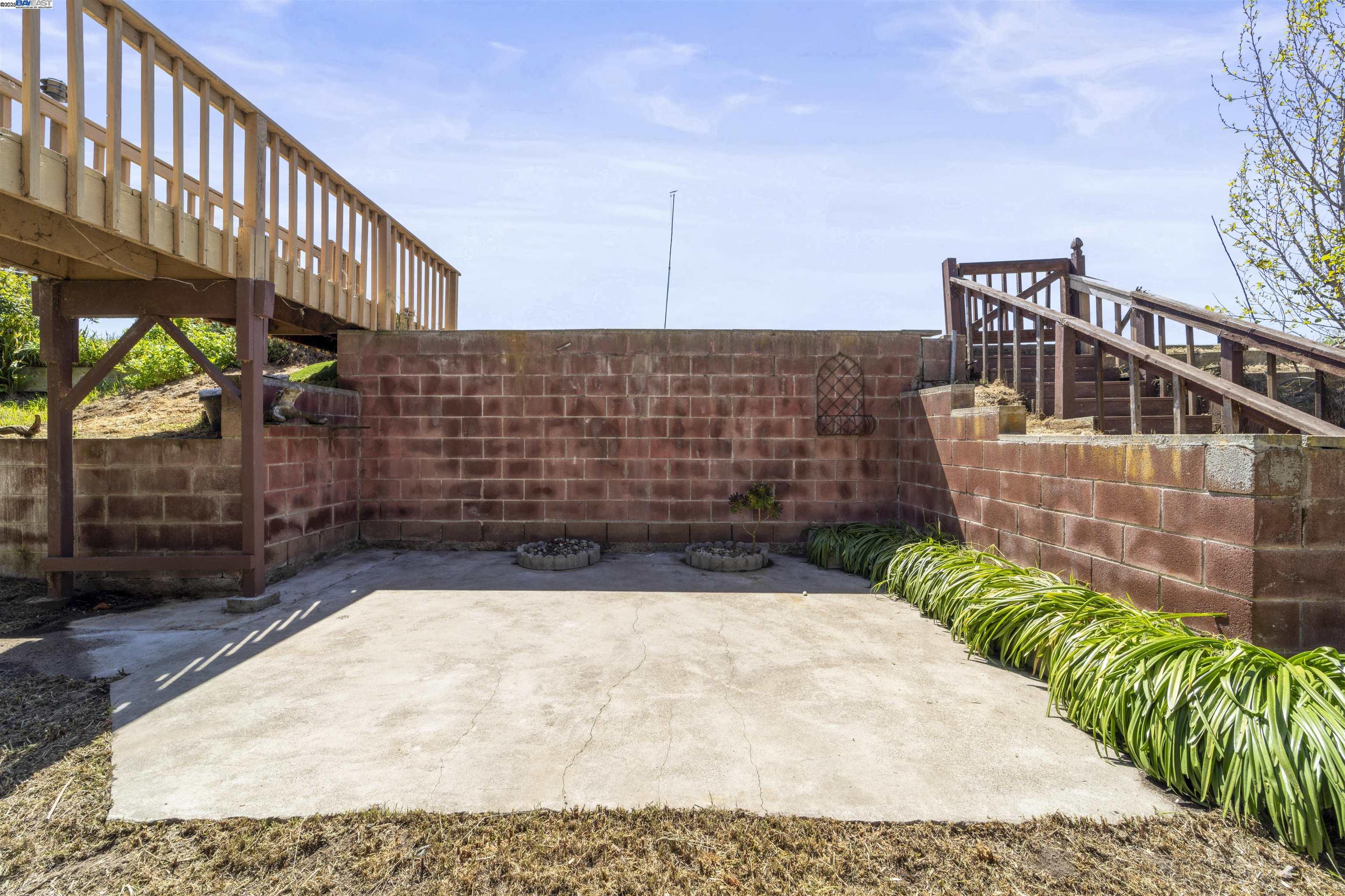 Detail Gallery Image 16 of 58 For 4200 Windsweep Rd, Bethel Island,  CA 94511 - 5 Beds | 2 Baths
