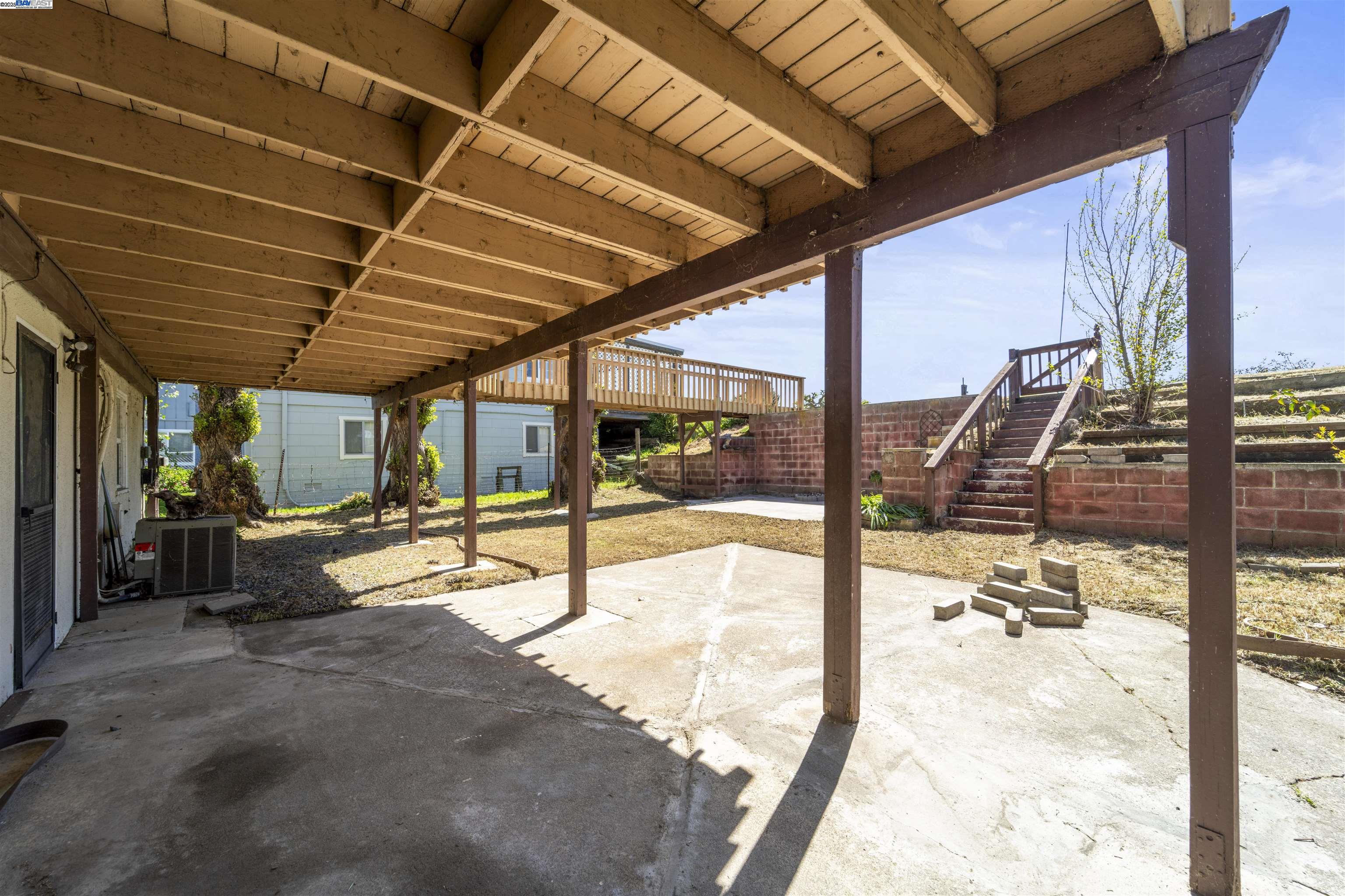 Detail Gallery Image 17 of 58 For 4200 Windsweep Rd, Bethel Island,  CA 94511 - 5 Beds | 2 Baths