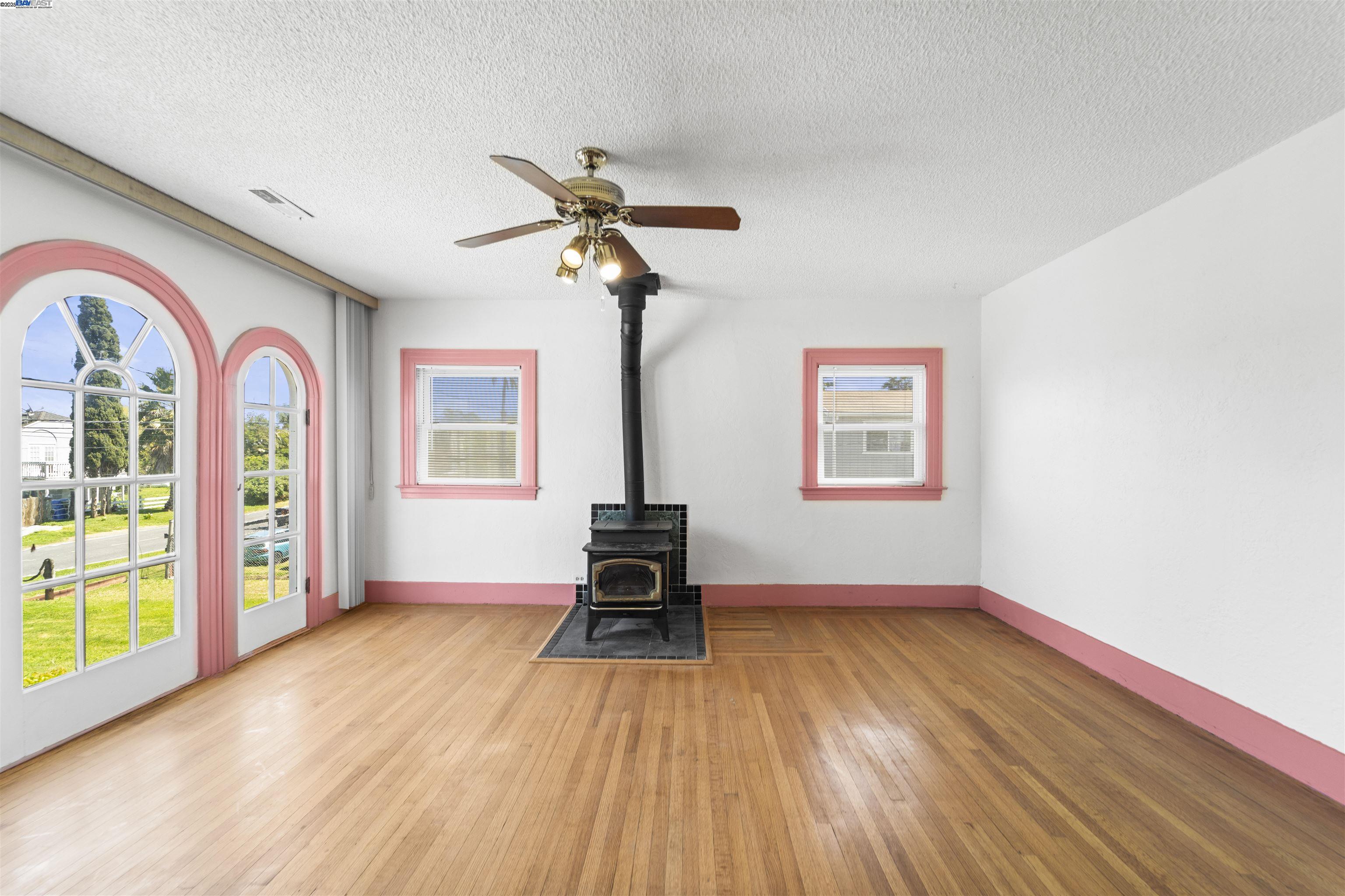 Detail Gallery Image 19 of 58 For 4200 Windsweep Rd, Bethel Island,  CA 94511 - 5 Beds | 2 Baths