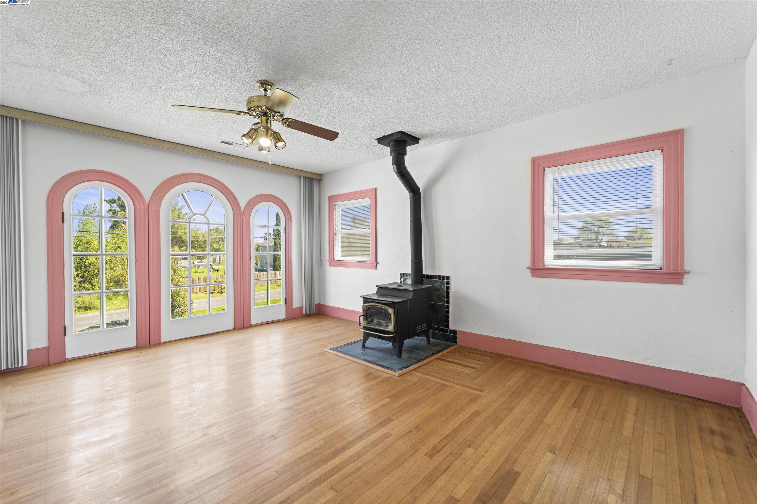 Detail Gallery Image 20 of 58 For 4200 Windsweep Rd, Bethel Island,  CA 94511 - 5 Beds | 2 Baths