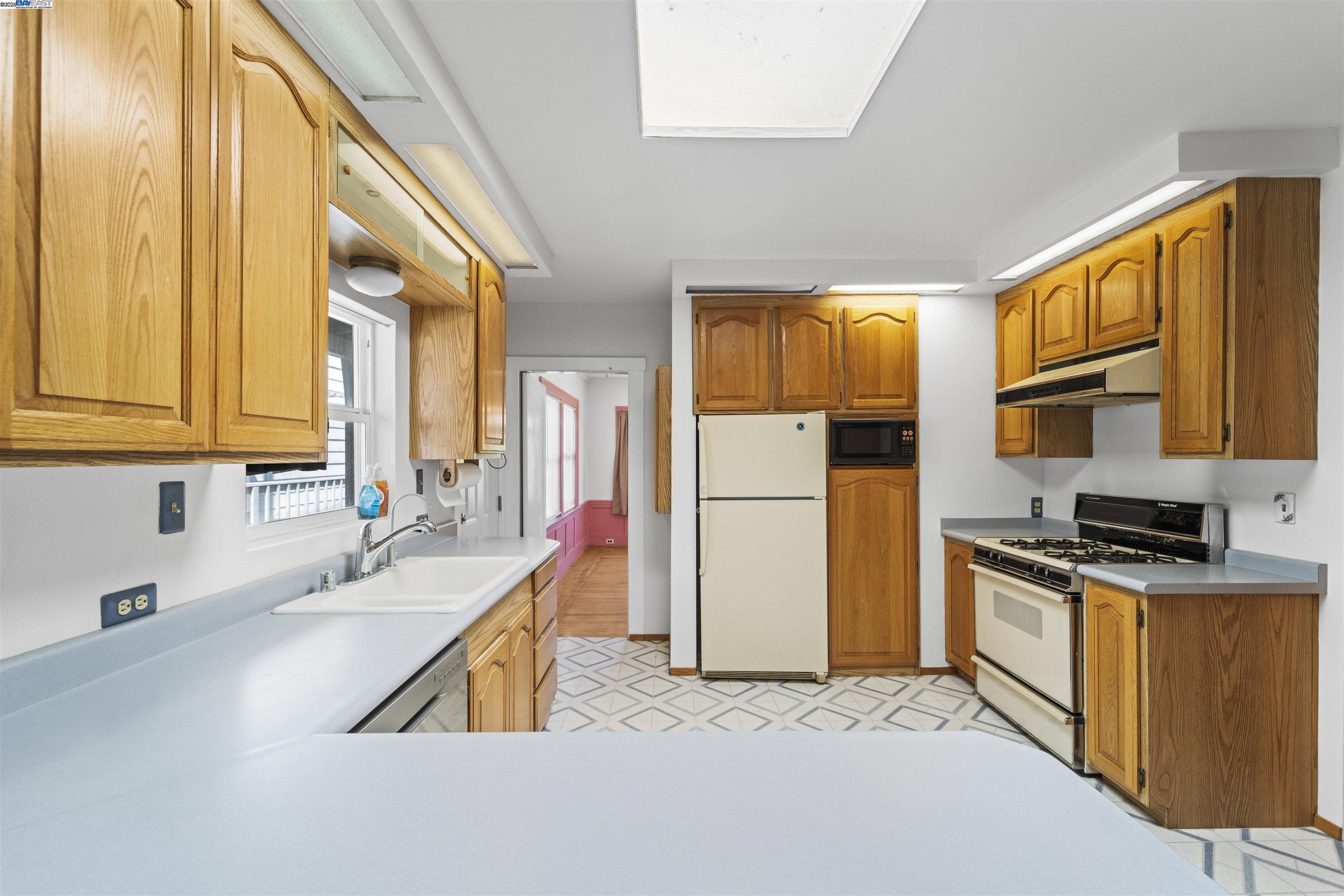 Detail Gallery Image 25 of 58 For 4200 Windsweep Rd, Bethel Island,  CA 94511 - 5 Beds | 2 Baths