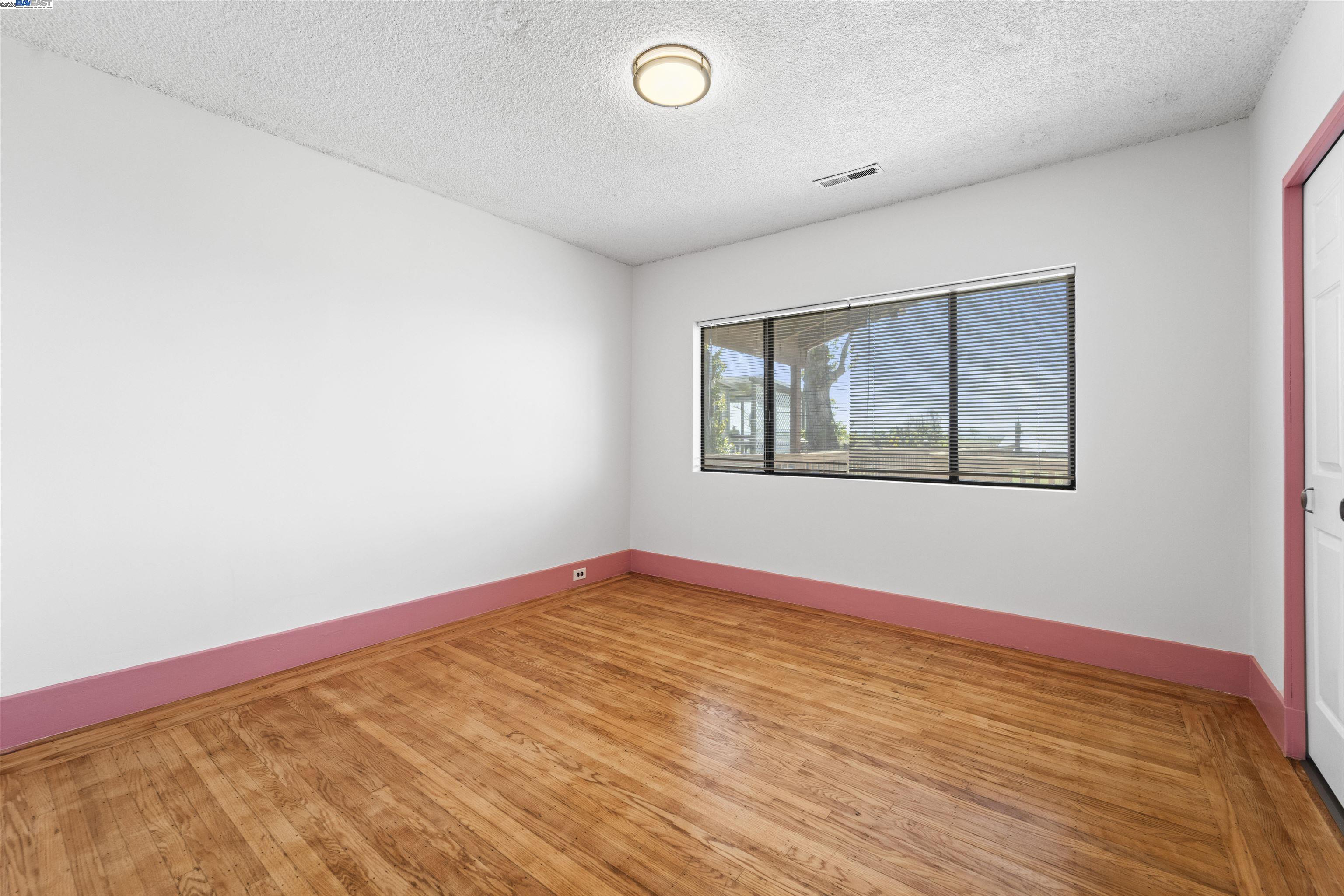 Detail Gallery Image 34 of 58 For 4200 Windsweep Rd, Bethel Island,  CA 94511 - 5 Beds | 2 Baths