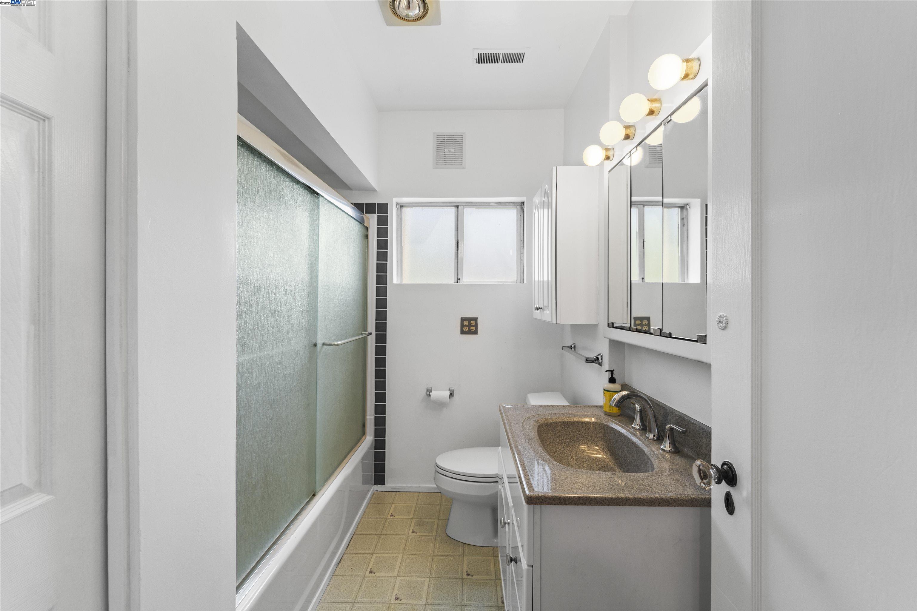Detail Gallery Image 37 of 58 For 4200 Windsweep Rd, Bethel Island,  CA 94511 - 5 Beds | 2 Baths