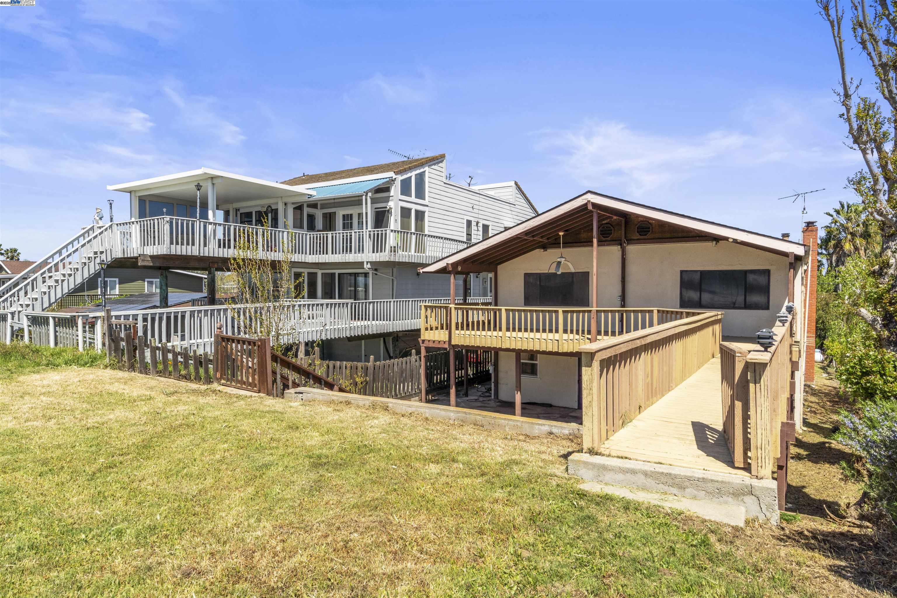 Detail Gallery Image 6 of 58 For 4200 Windsweep Rd, Bethel Island,  CA 94511 - 5 Beds | 2 Baths