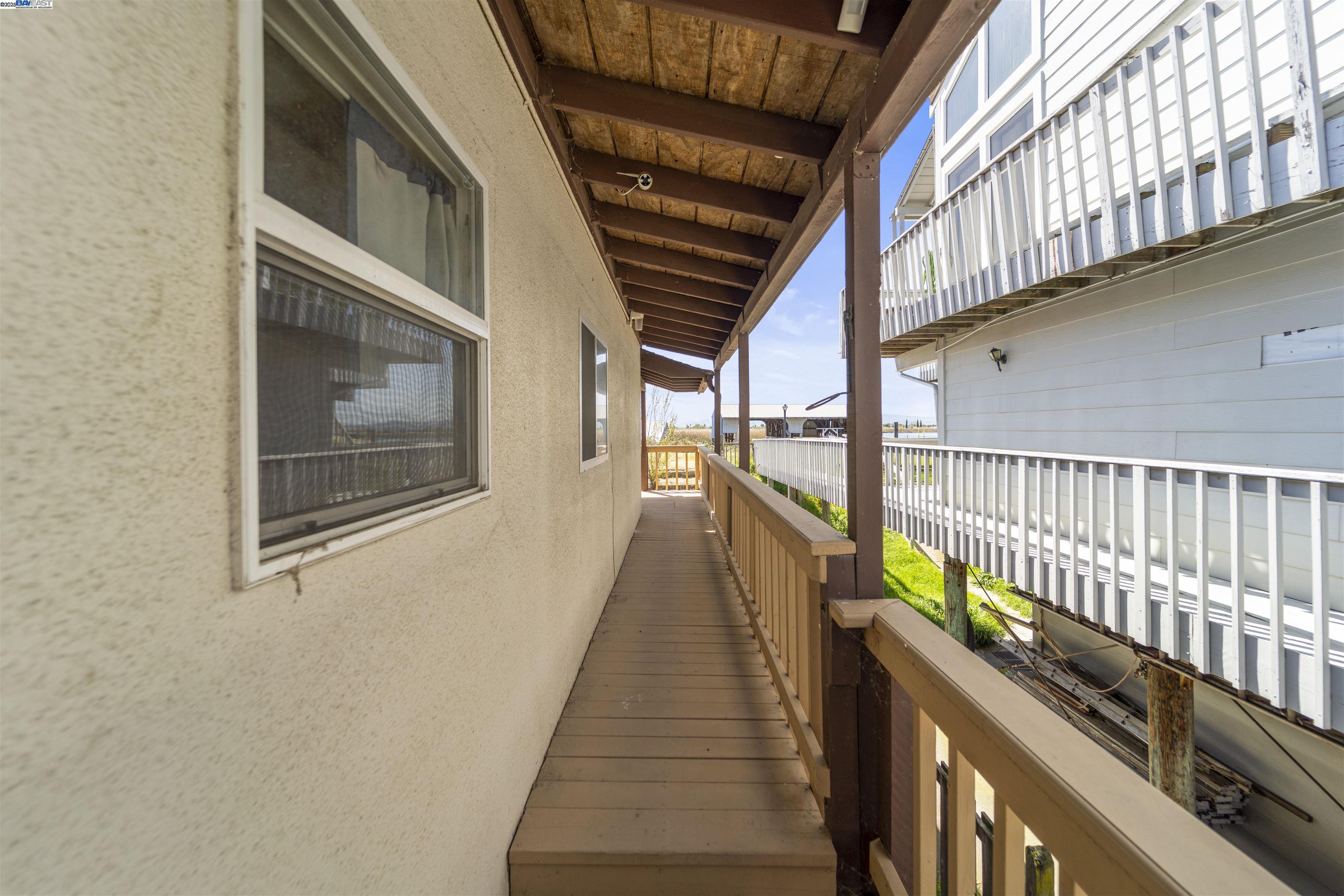 Detail Gallery Image 10 of 58 For 4200 Windsweep Rd, Bethel Island,  CA 94511 - 5 Beds | 2 Baths