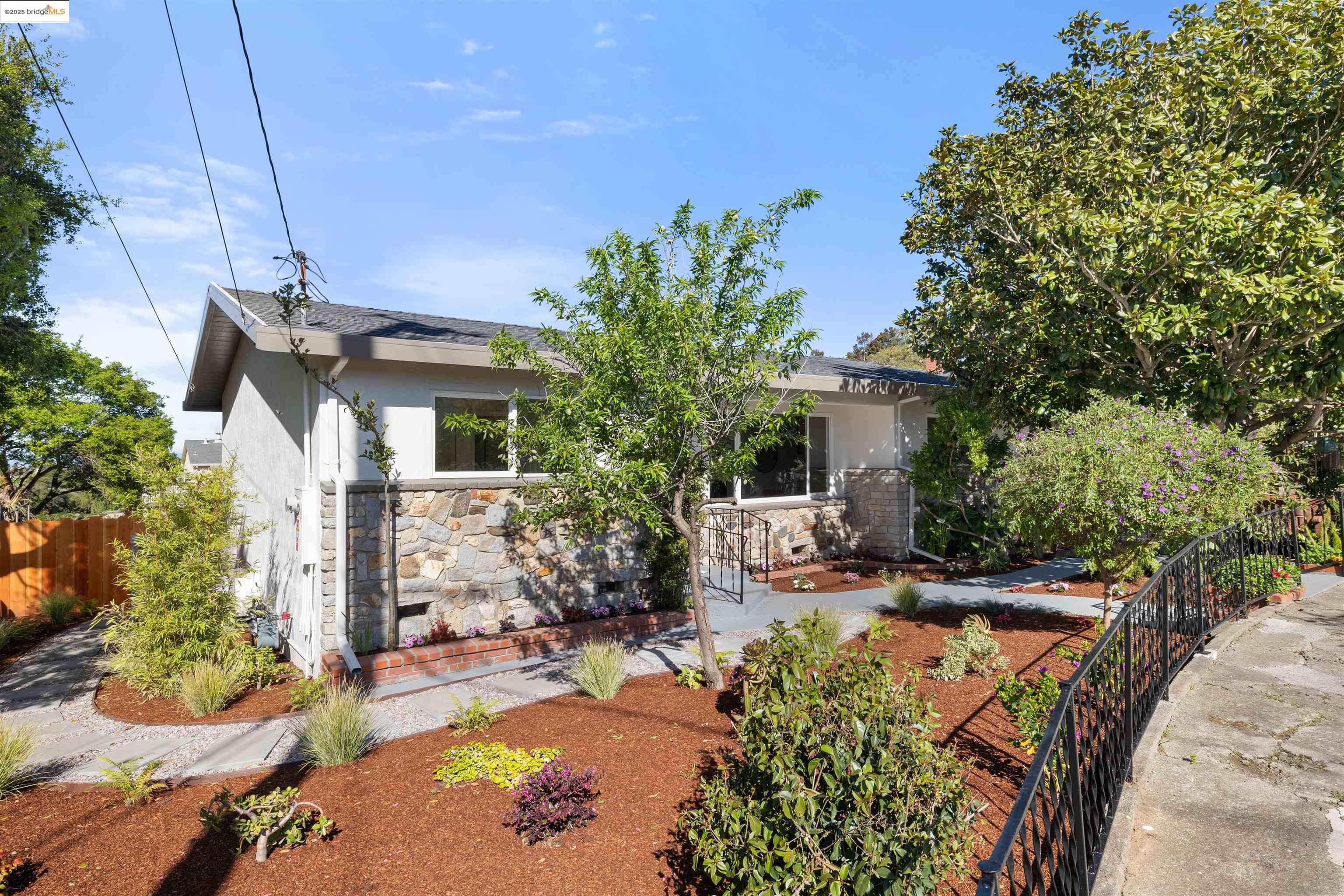 property-img