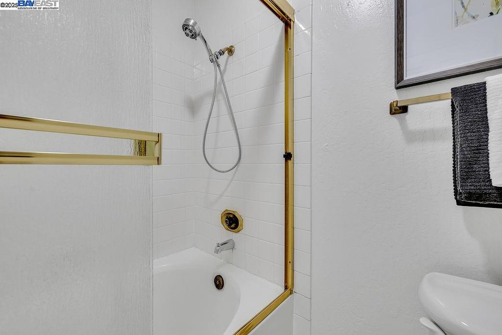 Detail Gallery Image 28 of 41 For 21917 Nugget Canyon Dr, Castro Valley,  CA 94552 - 3 Beds | 2/1 Baths