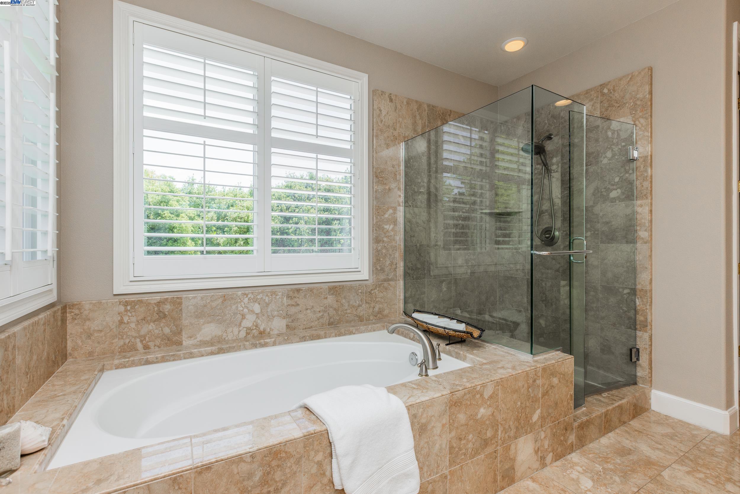 Detail Gallery Image 18 of 45 For 5633 Selena Ct, Pleasanton,  CA 94566 - 6 Beds | 5 Baths