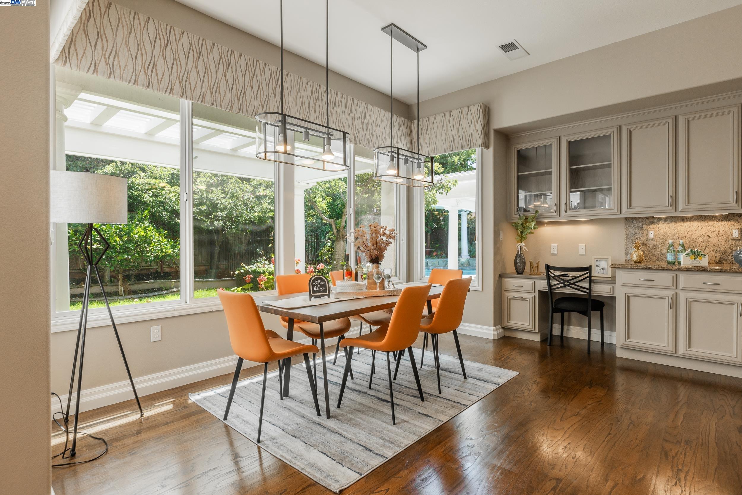 Detail Gallery Image 10 of 45 For 5633 Selena Ct, Pleasanton,  CA 94566 - 6 Beds | 5 Baths
