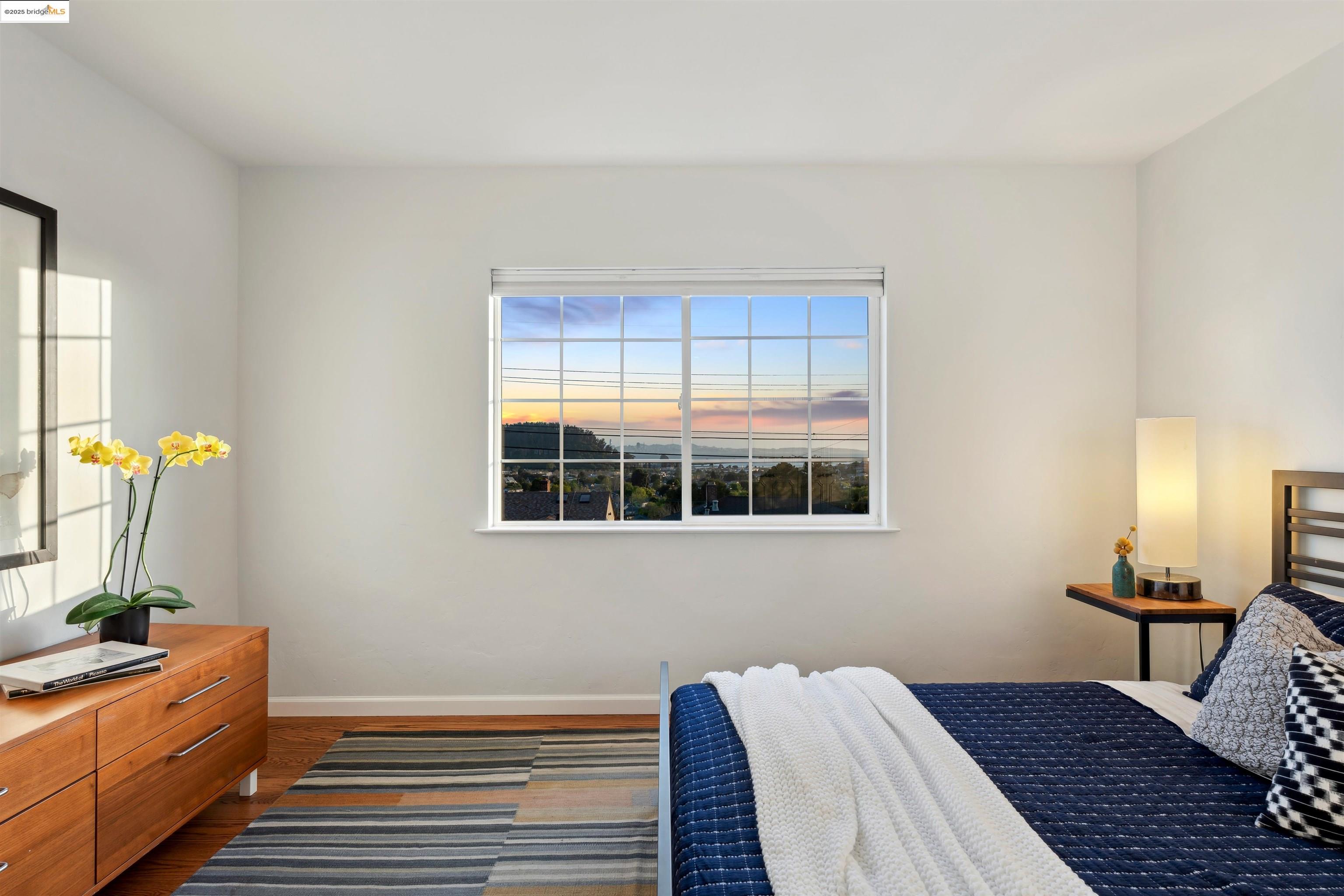 property-img