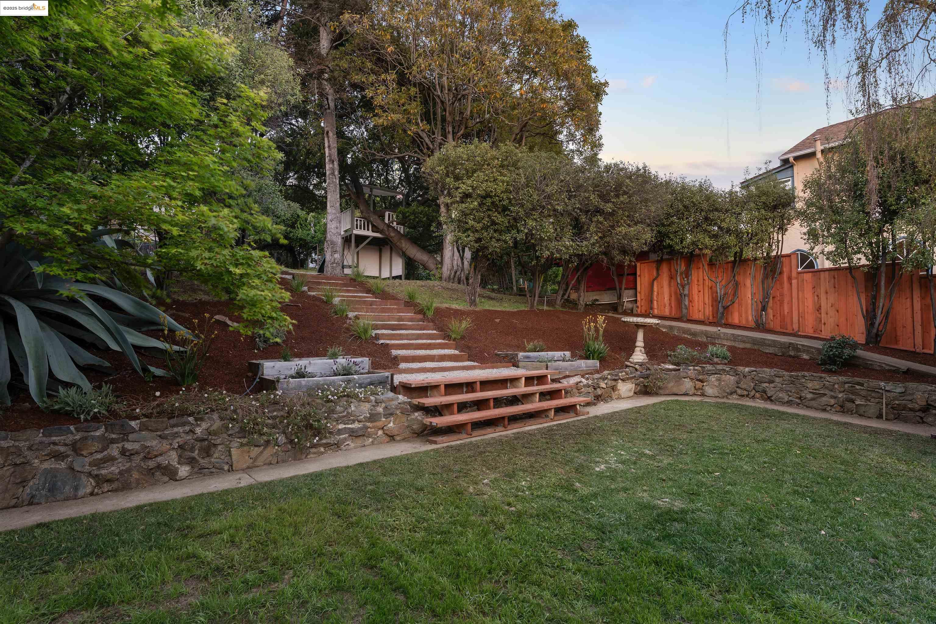 property-img
