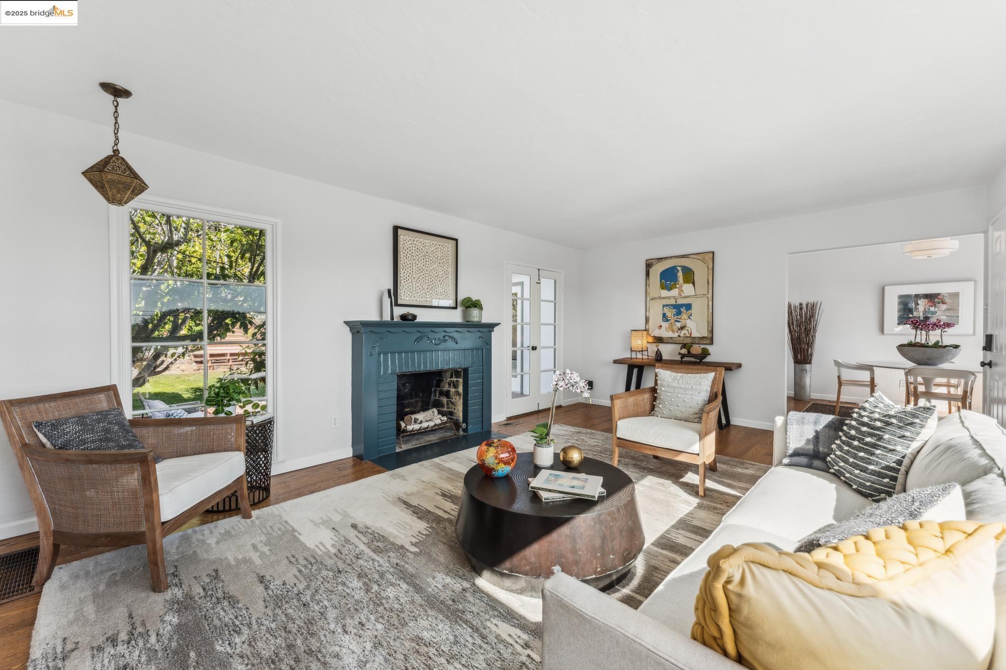 property-img