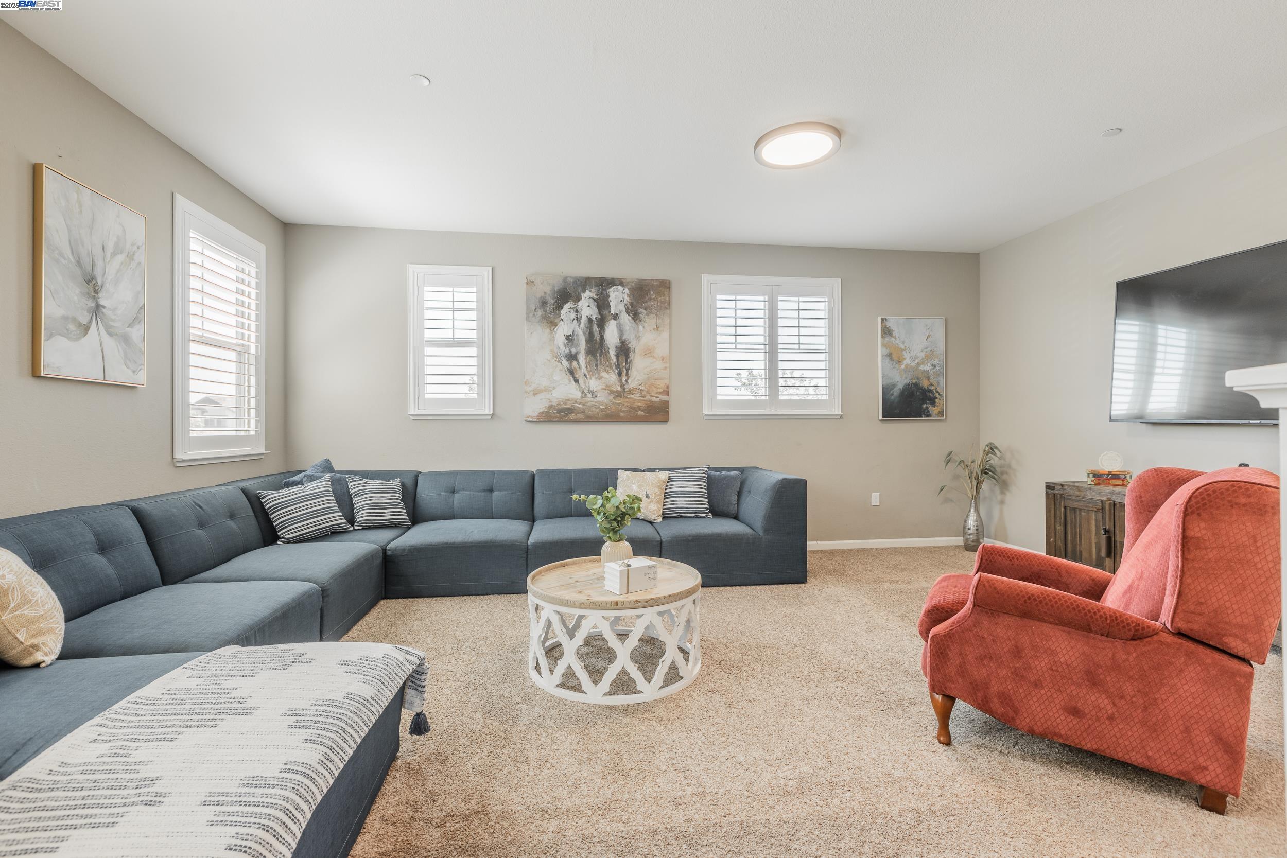 Detail Gallery Image 17 of 36 For 1499 Crystal Dr, Lathrop,  CA 95330 - 5 Beds | 4/1 Baths