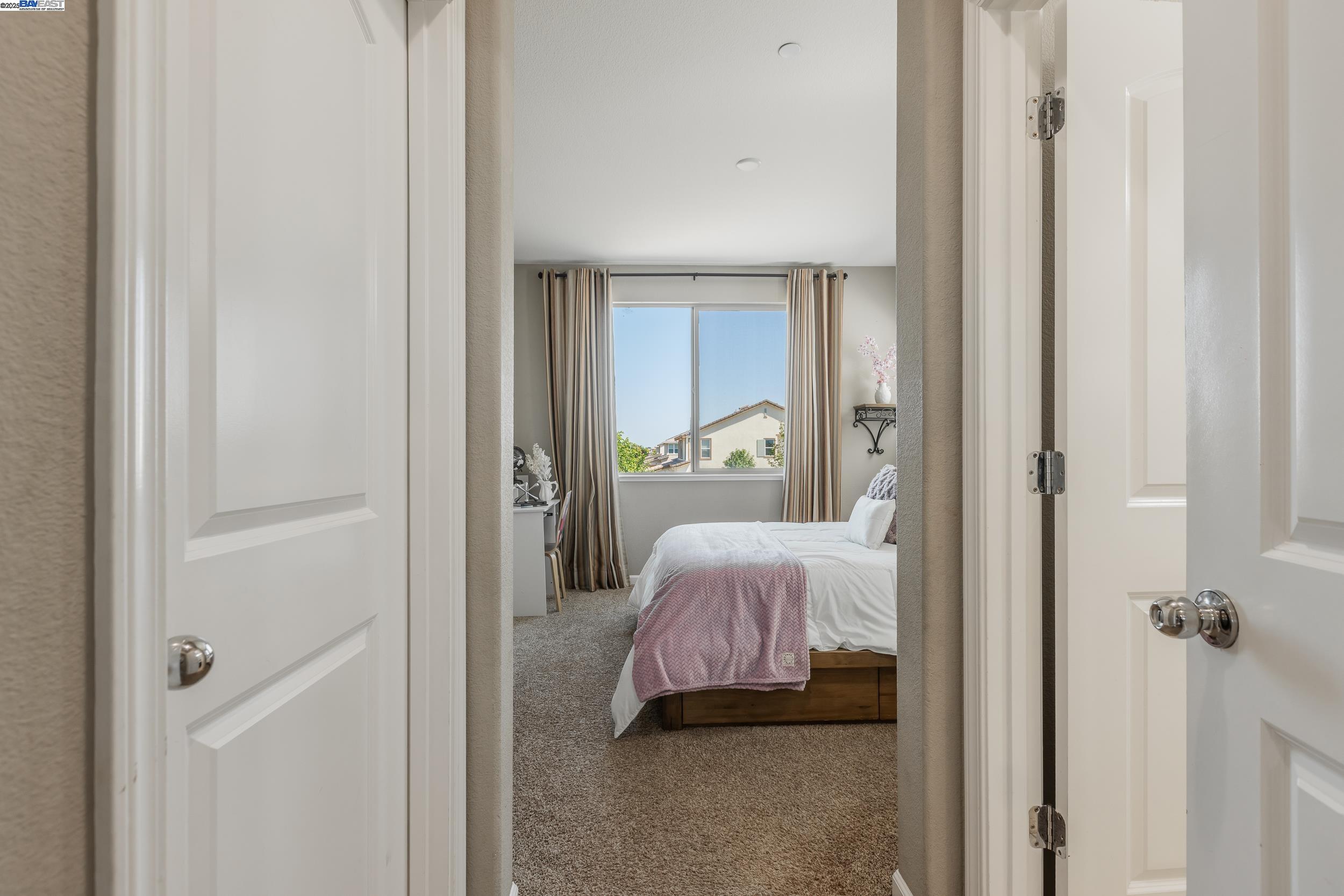 Detail Gallery Image 18 of 36 For 1499 Crystal Dr, Lathrop,  CA 95330 - 5 Beds | 4/1 Baths