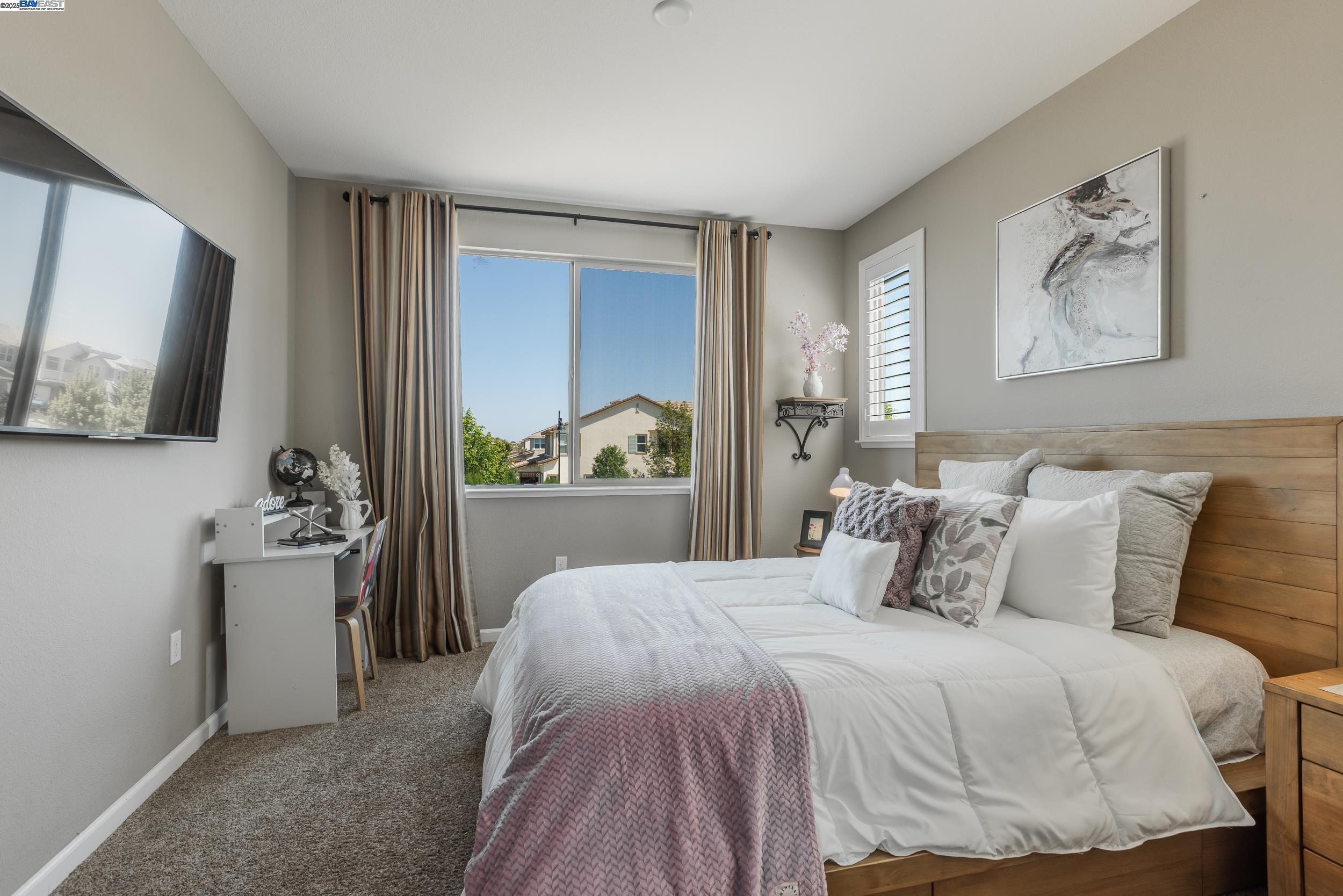 Detail Gallery Image 19 of 36 For 1499 Crystal Dr, Lathrop,  CA 95330 - 5 Beds | 4/1 Baths