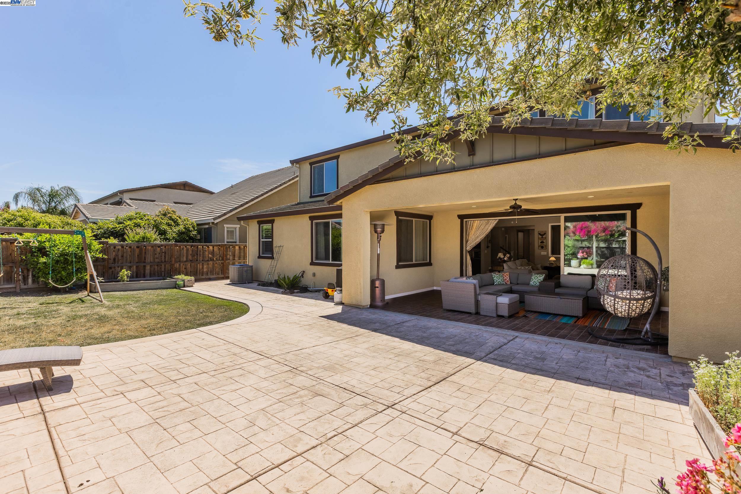 Detail Gallery Image 30 of 36 For 1499 Crystal Dr, Lathrop,  CA 95330 - 5 Beds | 4/1 Baths