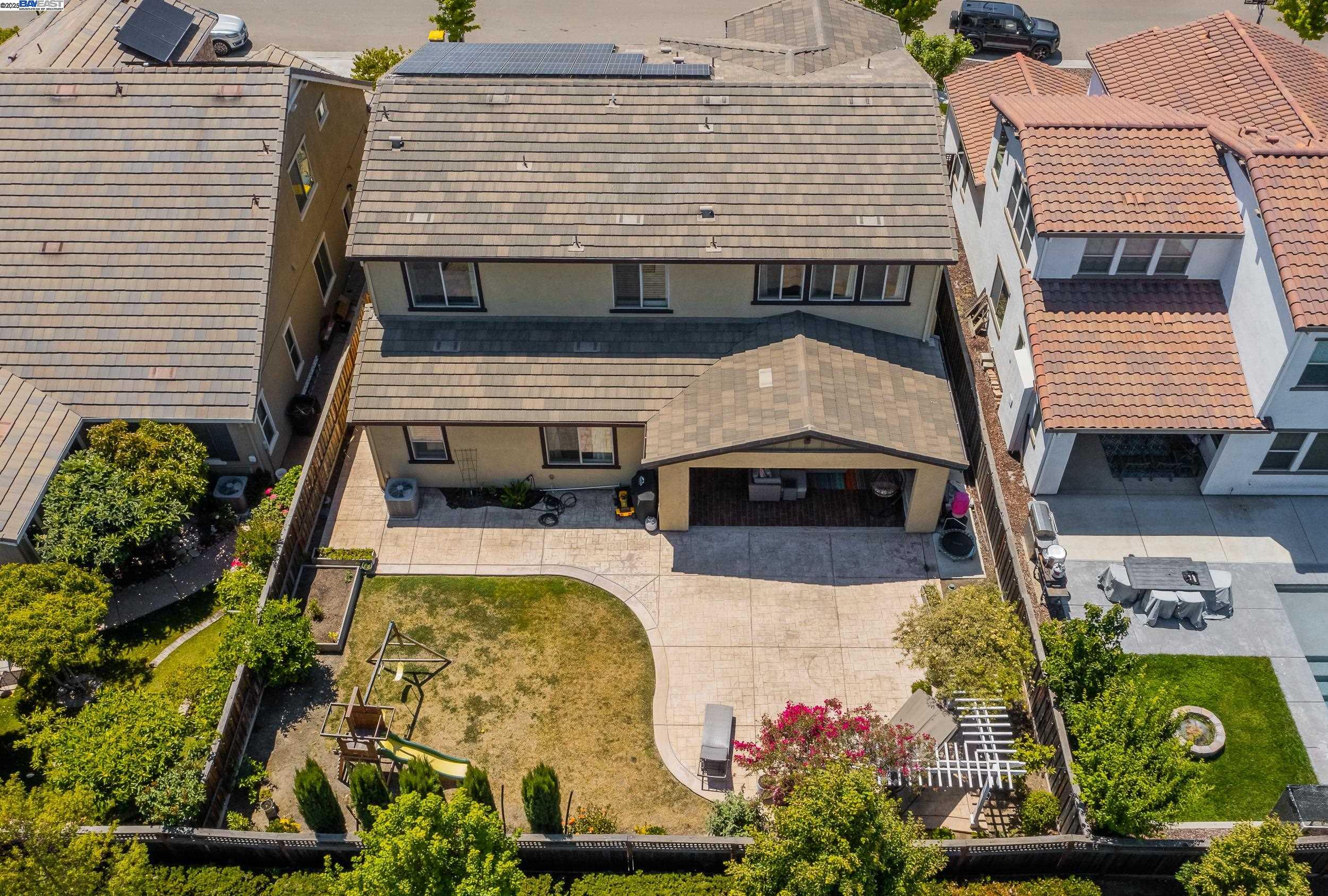 Detail Gallery Image 35 of 36 For 1499 Crystal Dr, Lathrop,  CA 95330 - 5 Beds | 4/1 Baths