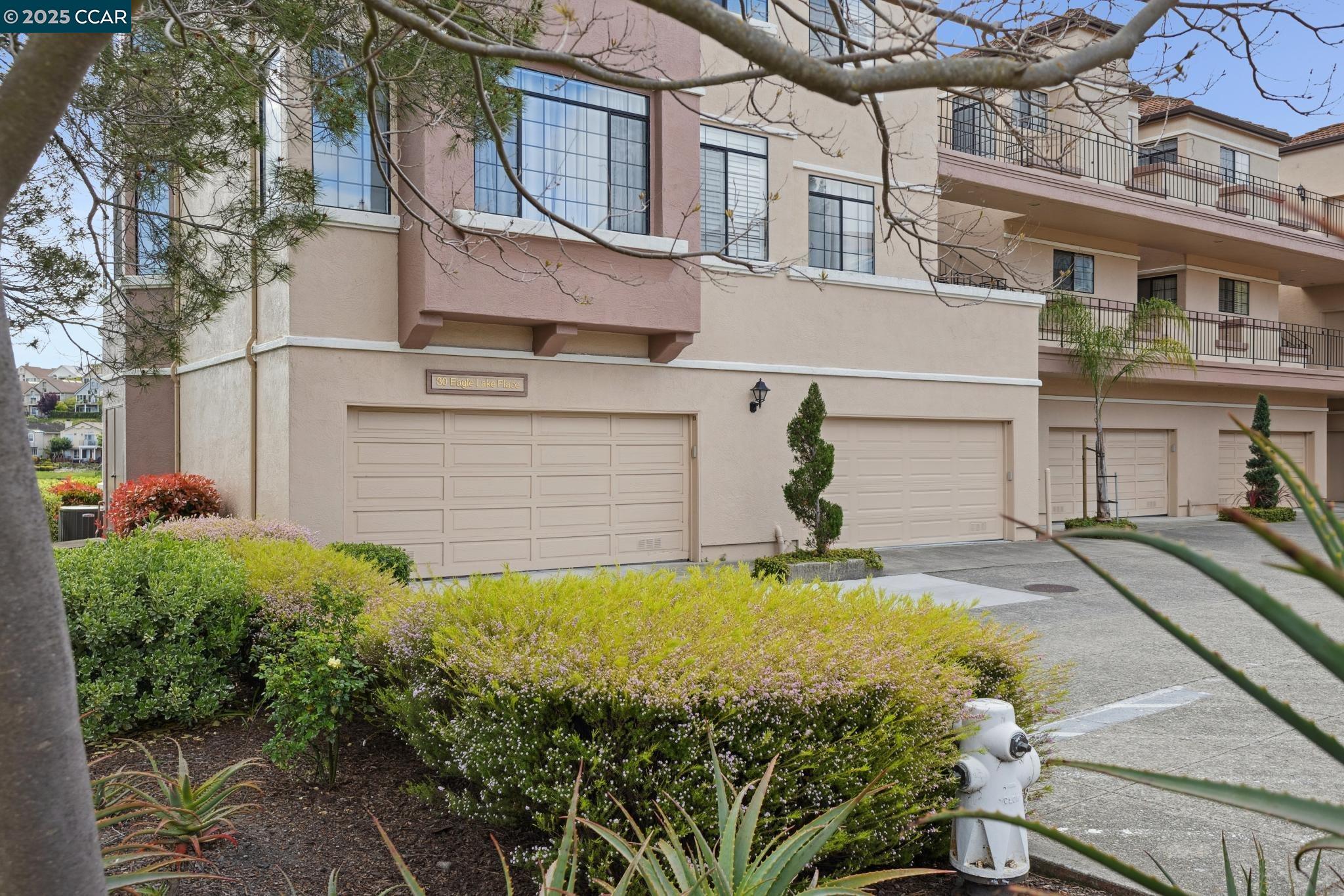 More Details about MLS # 41092693 : 30 EAGLE LAKE PLACE # 12