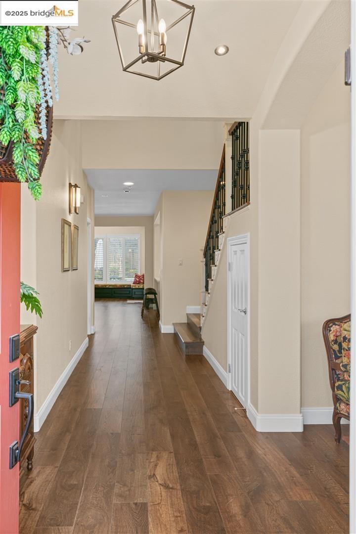 1164 Lexington Way