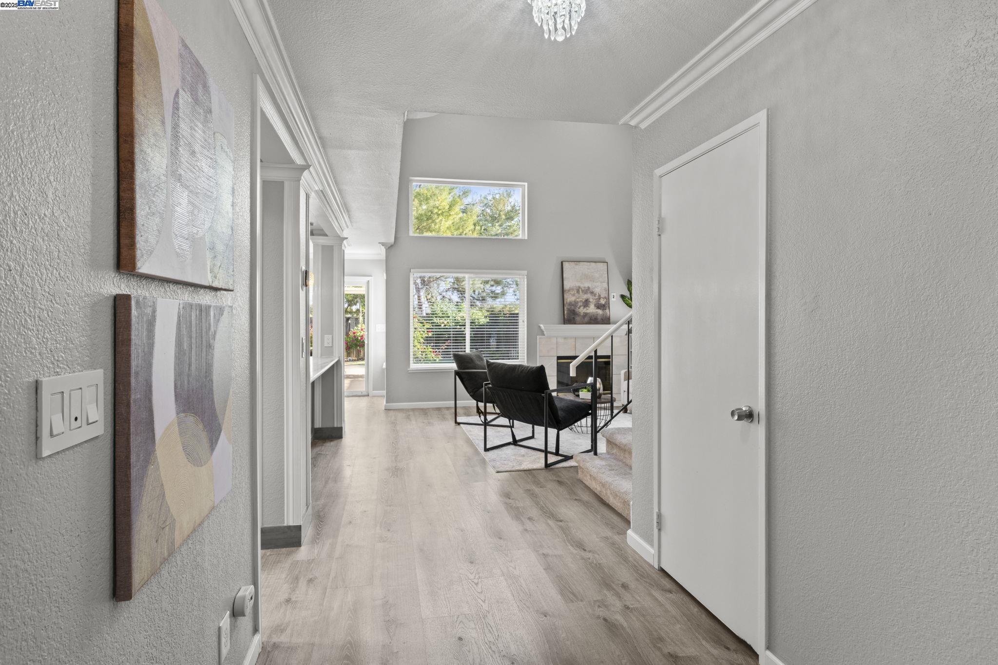 Detail Gallery Image 13 of 56 For 2039 Galloway Cmn, Livermore,  CA 94551 - 3 Beds | 2/1 Baths
