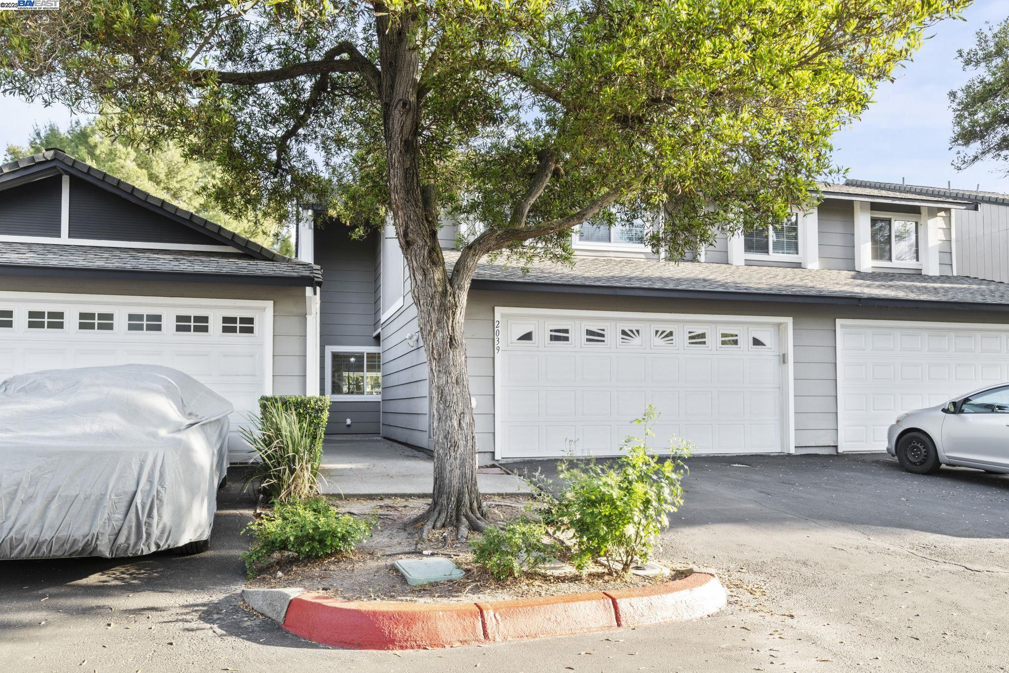 Detail Gallery Image 33 of 56 For 2039 Galloway Cmn, Livermore,  CA 94551 - 3 Beds | 2/1 Baths