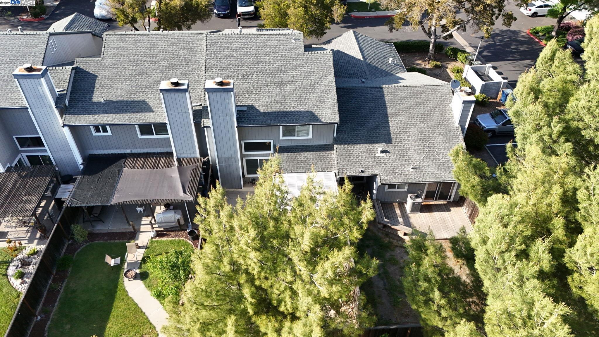 Detail Gallery Image 43 of 56 For 2039 Galloway Cmn, Livermore,  CA 94551 - 3 Beds | 2/1 Baths