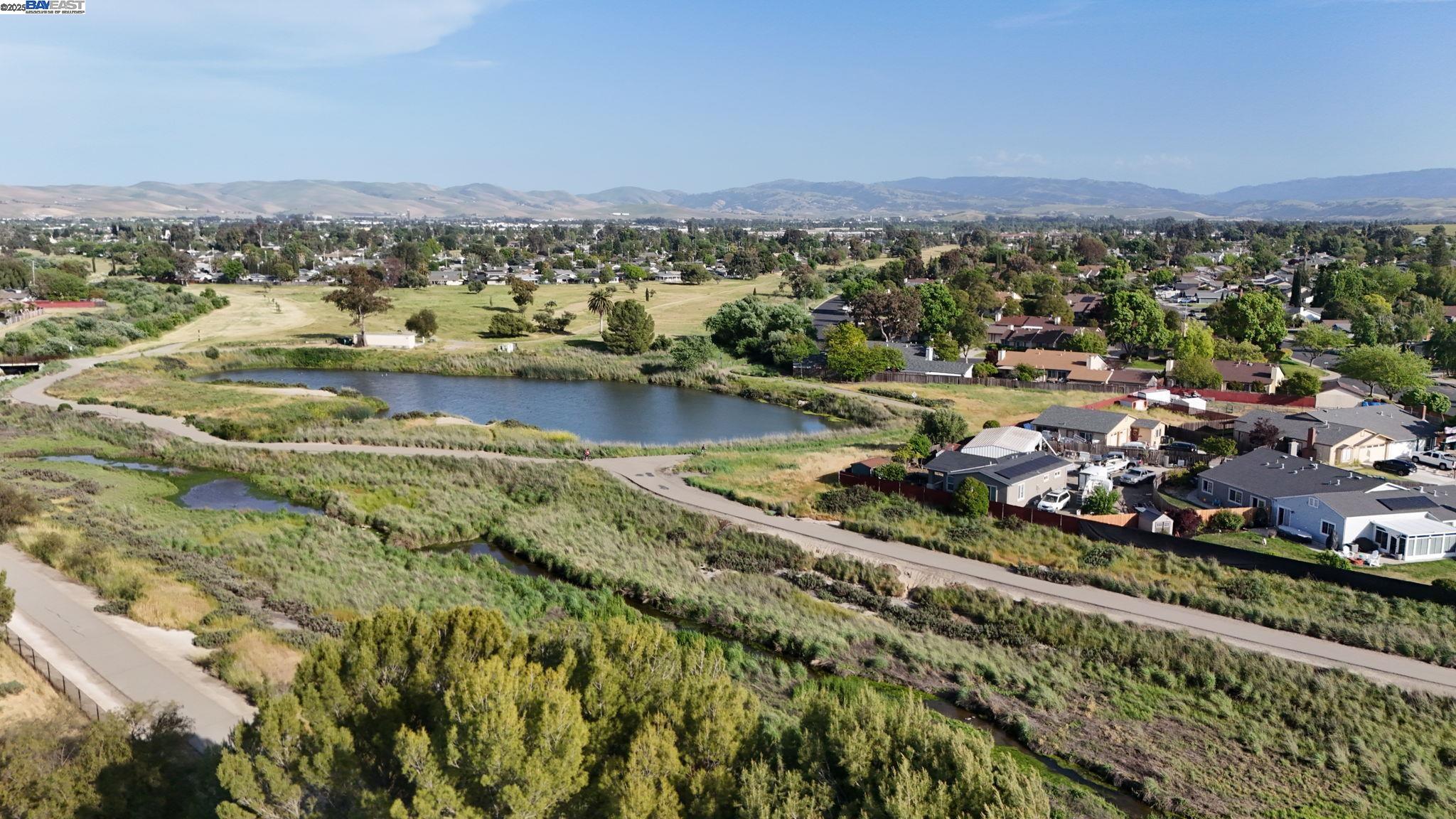 Detail Gallery Image 52 of 56 For 2039 Galloway Cmn, Livermore,  CA 94551 - 3 Beds | 2/1 Baths
