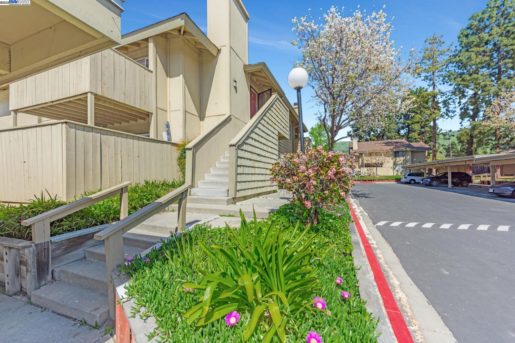 Photo #2: 41092720 Listing 