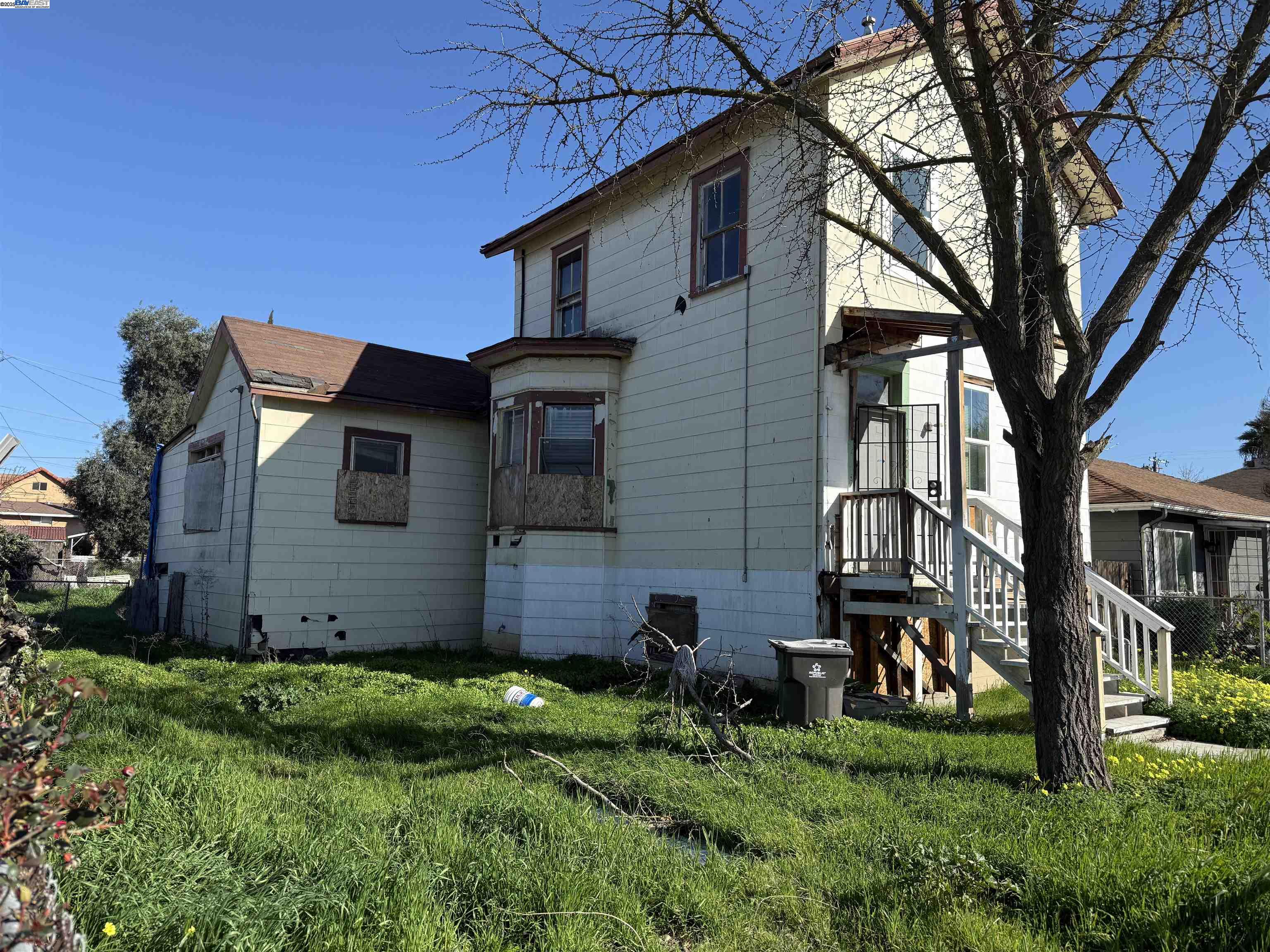 Detail Gallery Image 1 of 1 For 1120 S Commerce St., Stockton,  CA 95206 - 4 Beds | 2 Baths