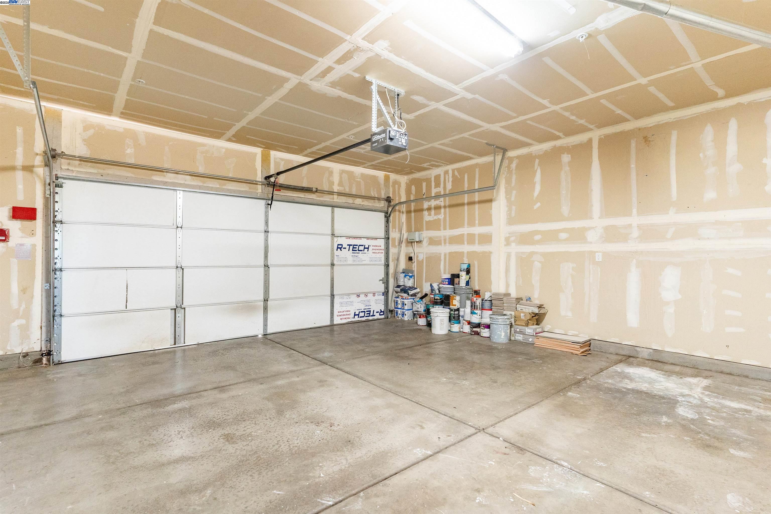 Detail Gallery Image 31 of 39 For 433 Sonnet Ct, Oakley,  CA 94561 - 5 Beds | 4/1 Baths