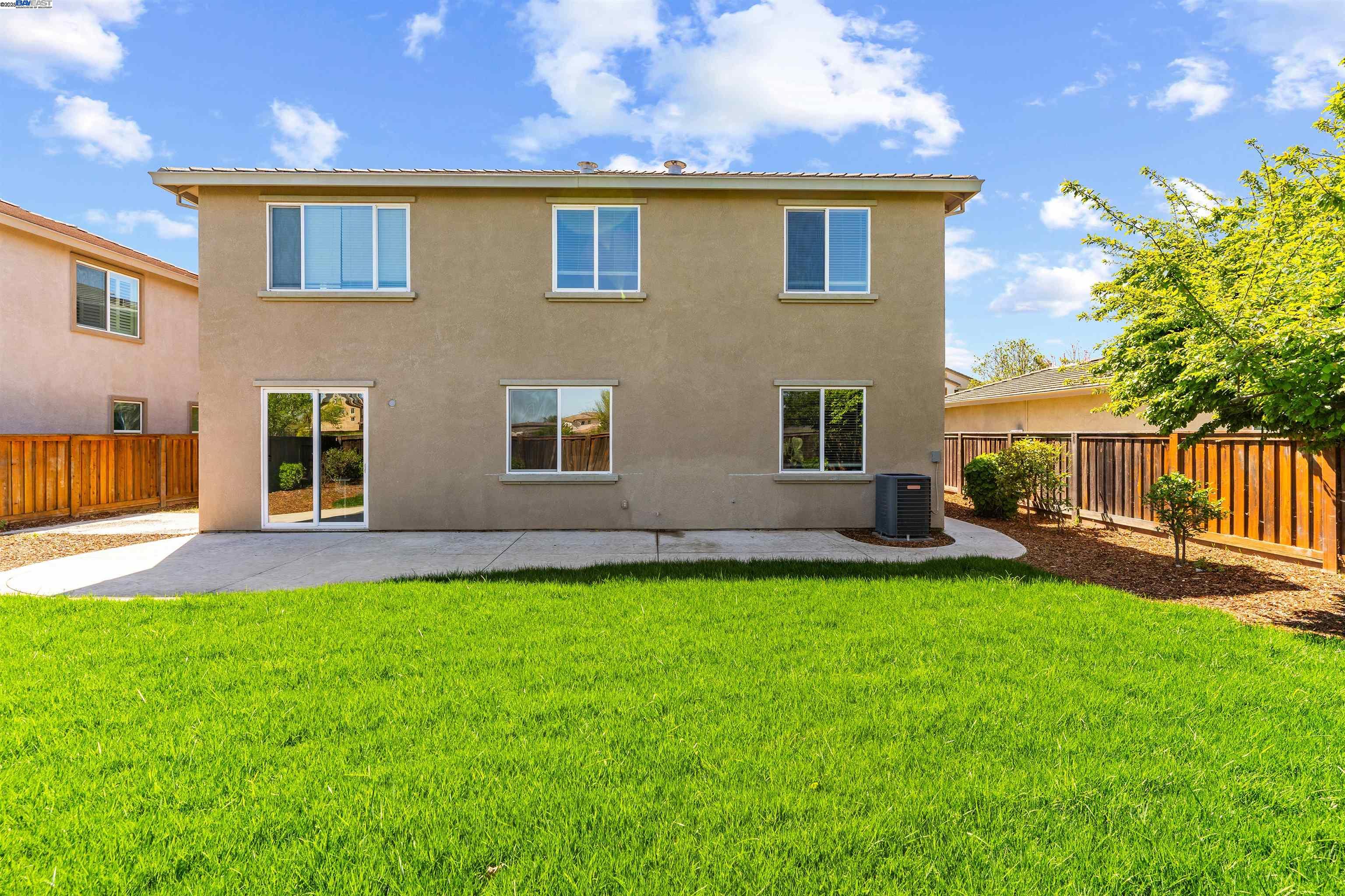 Detail Gallery Image 32 of 39 For 433 Sonnet Ct, Oakley,  CA 94561 - 5 Beds | 4/1 Baths