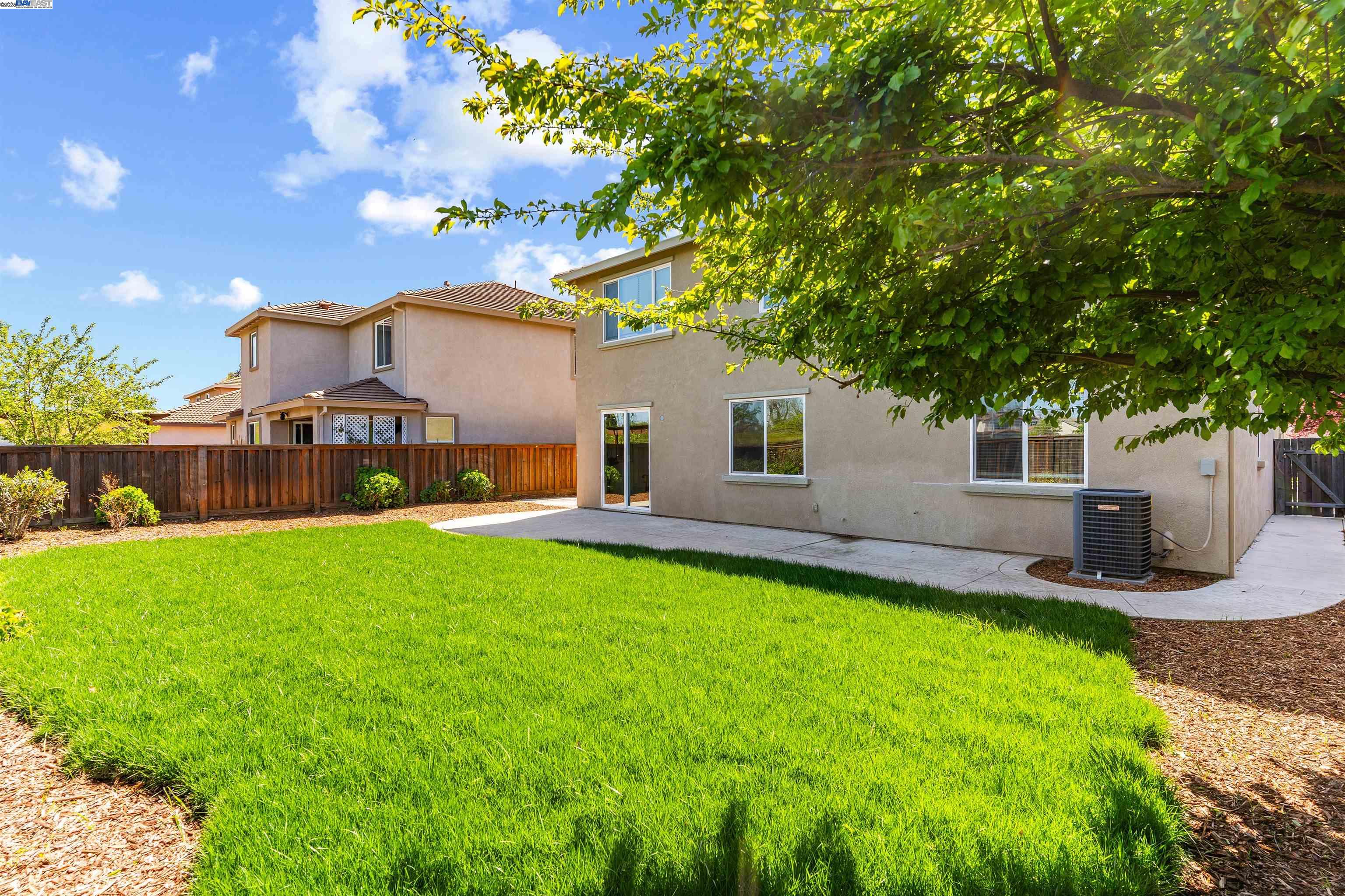 Detail Gallery Image 34 of 39 For 433 Sonnet Ct, Oakley,  CA 94561 - 5 Beds | 4/1 Baths