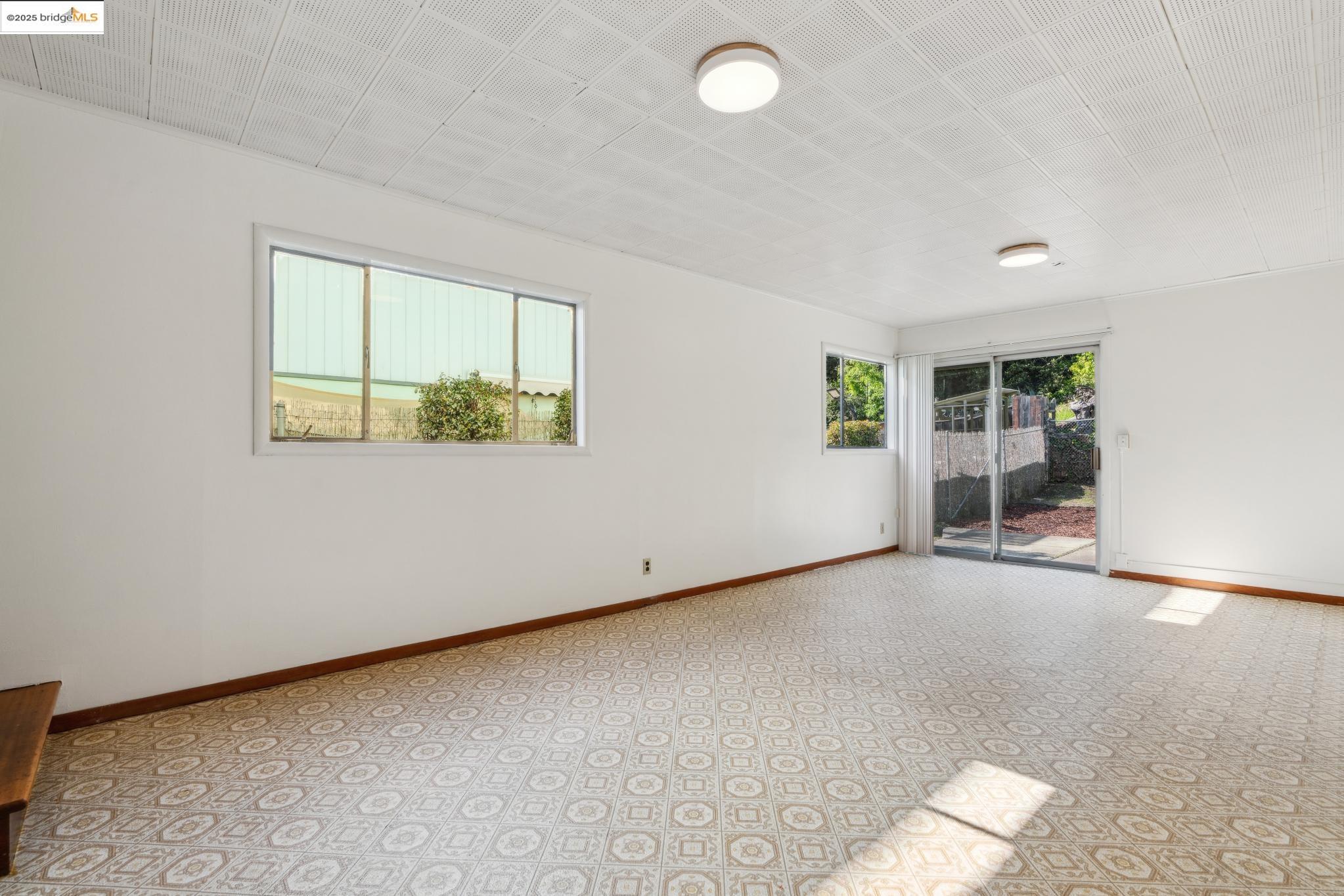 Detail Gallery Image 27 of 40 For 5631 Doremus Ave, Richmond,  CA 94805 - 4 Beds | 2 Baths