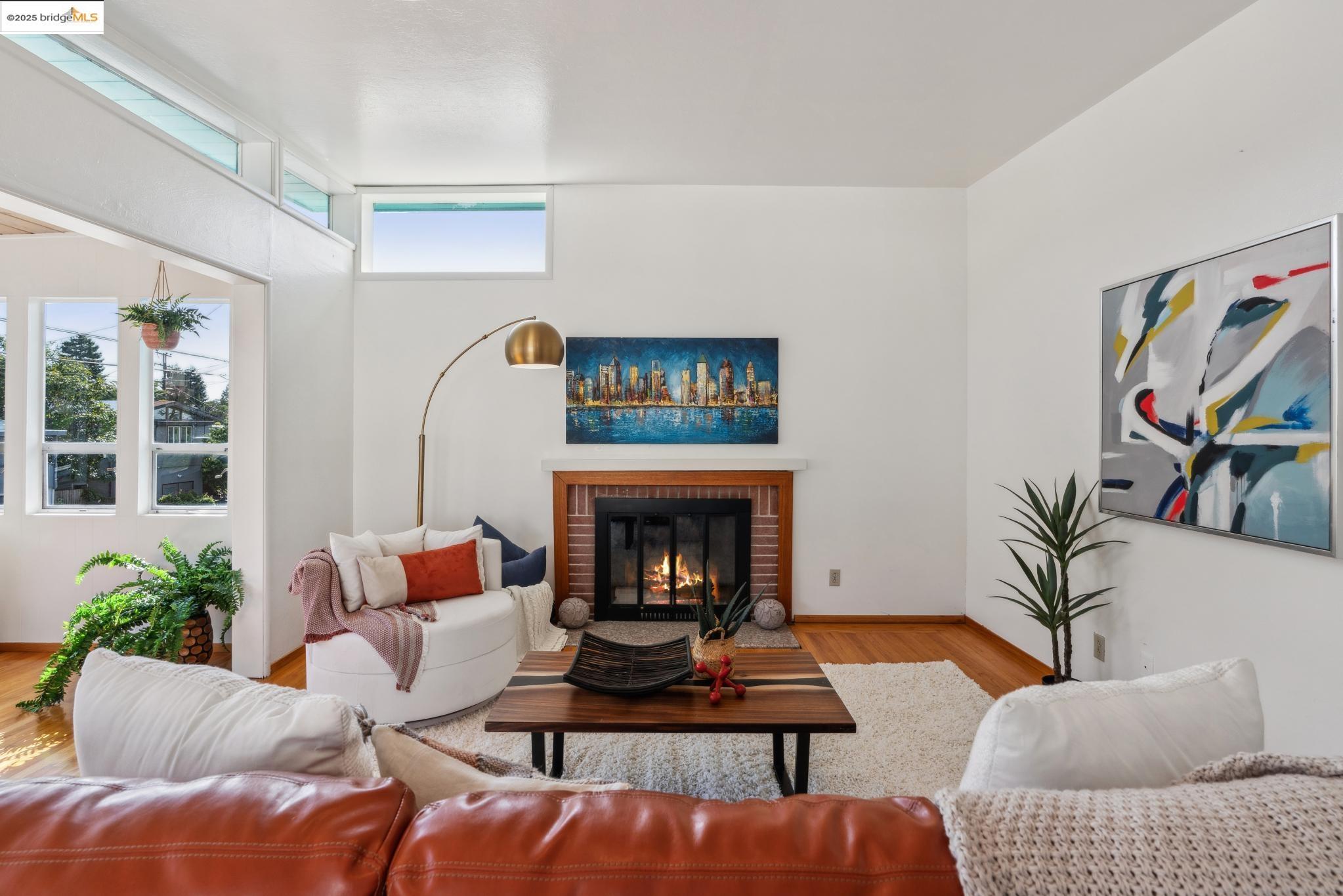 Detail Gallery Image 5 of 40 For 5631 Doremus Ave, Richmond,  CA 94805 - 4 Beds | 2 Baths