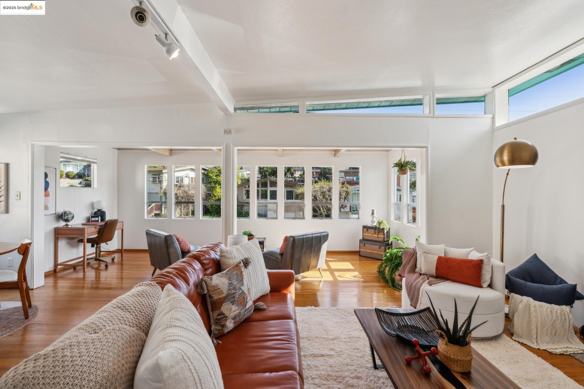 Detail Gallery Image 8 of 40 For 5631 Doremus Ave, Richmond,  CA 94805 - 4 Beds | 2 Baths