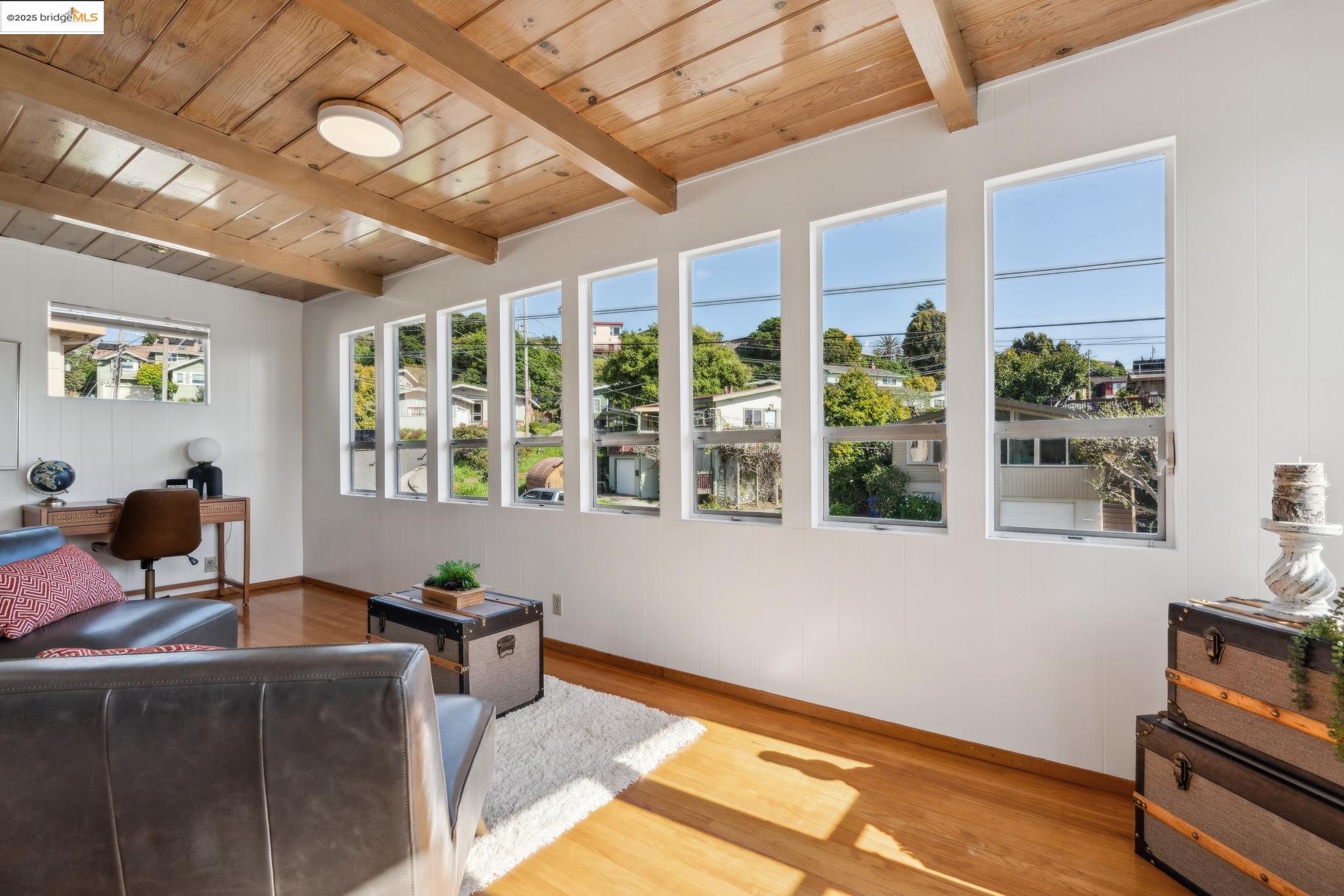 Detail Gallery Image 9 of 40 For 5631 Doremus Ave, Richmond,  CA 94805 - 4 Beds | 2 Baths