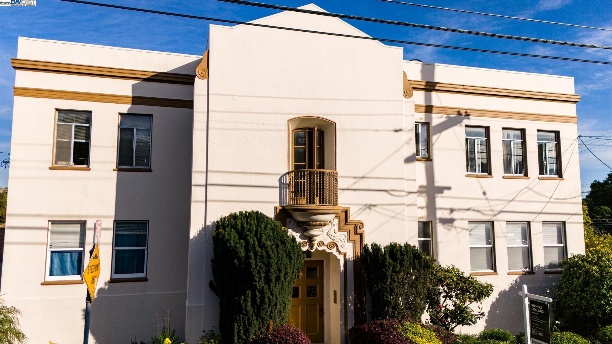 Detail Gallery Image 1 of 3 For 304 Fairmount, Oakland,  CA 94611 - – Beds | – Baths