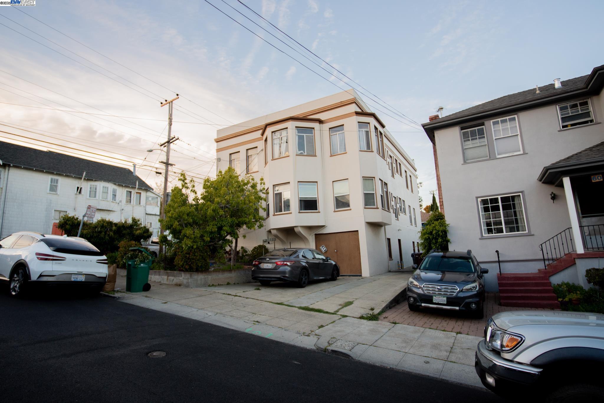 Detail Gallery Image 3 of 3 For 304 Fairmount, Oakland,  CA 94611 - – Beds | – Baths