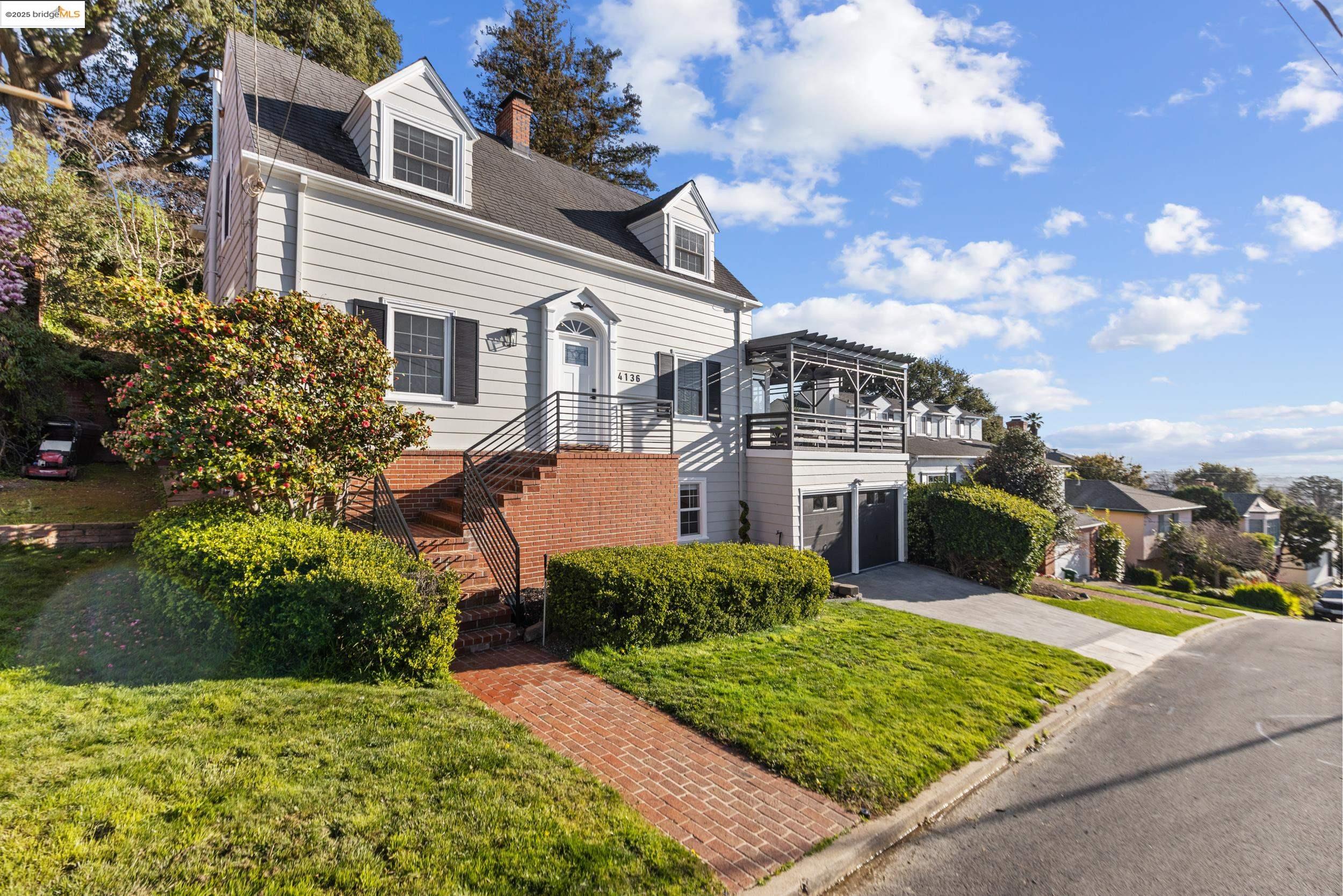 Detail Gallery Image 1 of 1 For 4136 Barner Ave, Oakland,  CA 94602-3417 - 3 Beds | 1/1 Baths