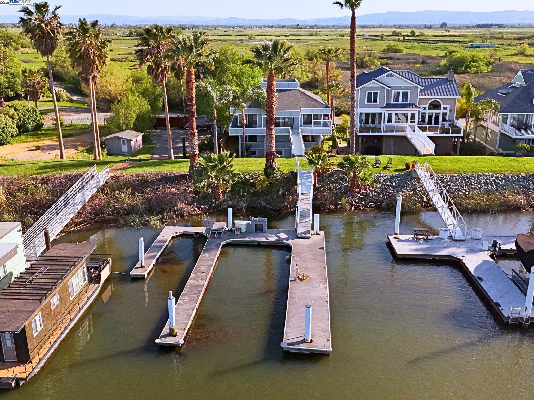 Detail Gallery Image 22 of 55 For 3147 W Willow Rd, Bethel Island,  CA 94511 - 5 Beds | 3/1 Baths