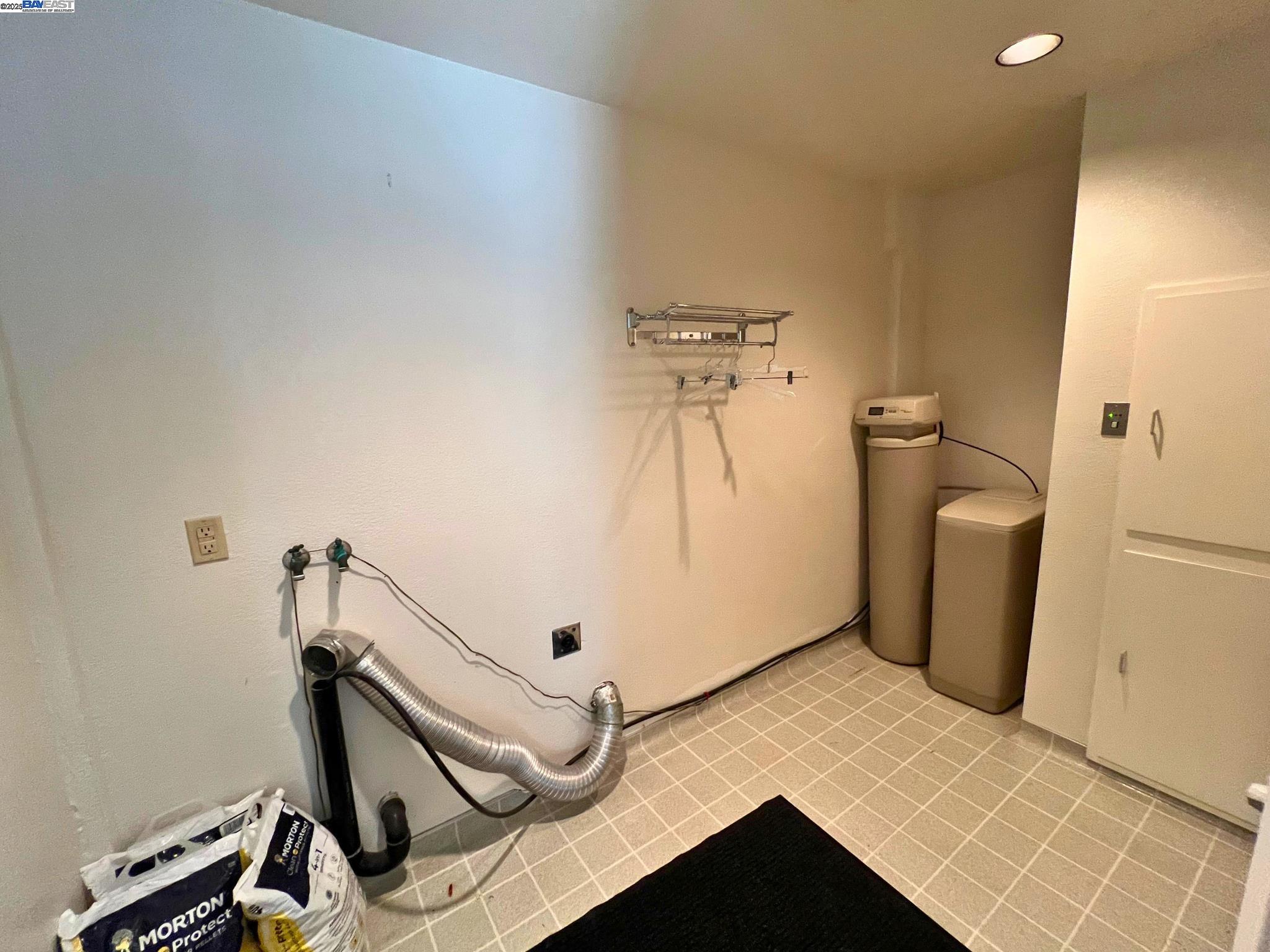 Detail Gallery Image 49 of 55 For 3147 W Willow Rd, Bethel Island,  CA 94511 - 5 Beds | 3/1 Baths