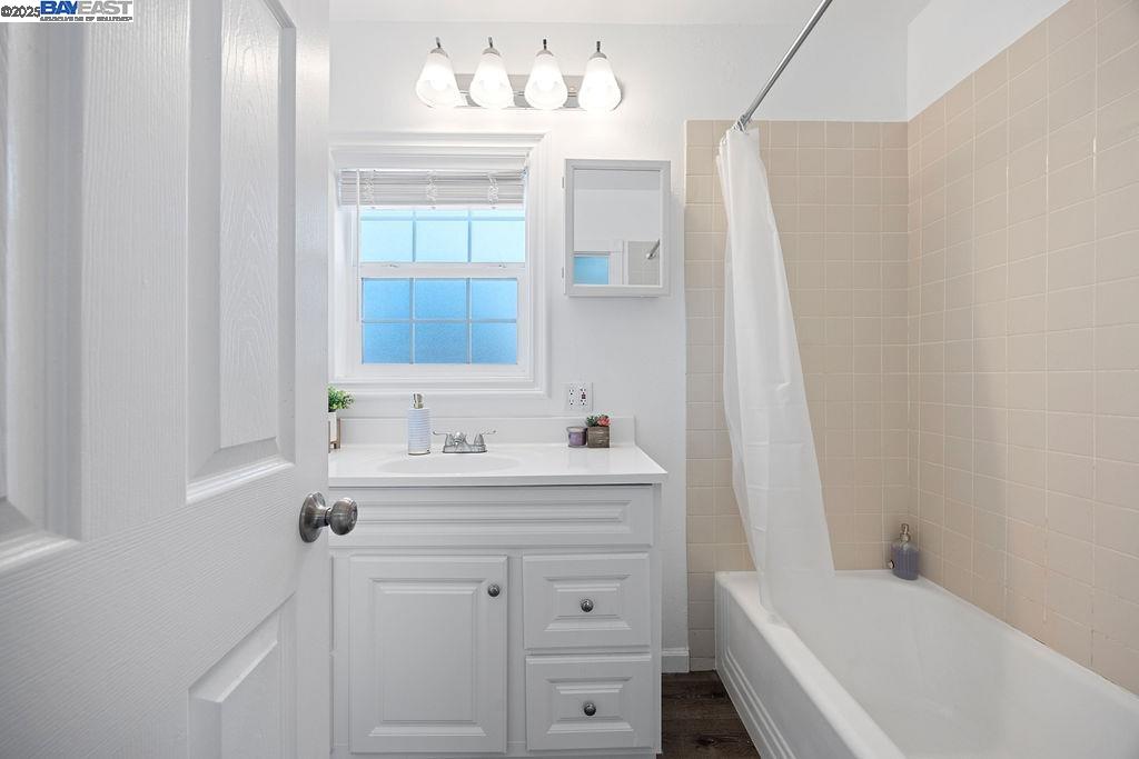 Detail Gallery Image 9 of 23 For 274 Bristol Boulevard, San Leandro,  CA 94577 - – Beds | – Baths